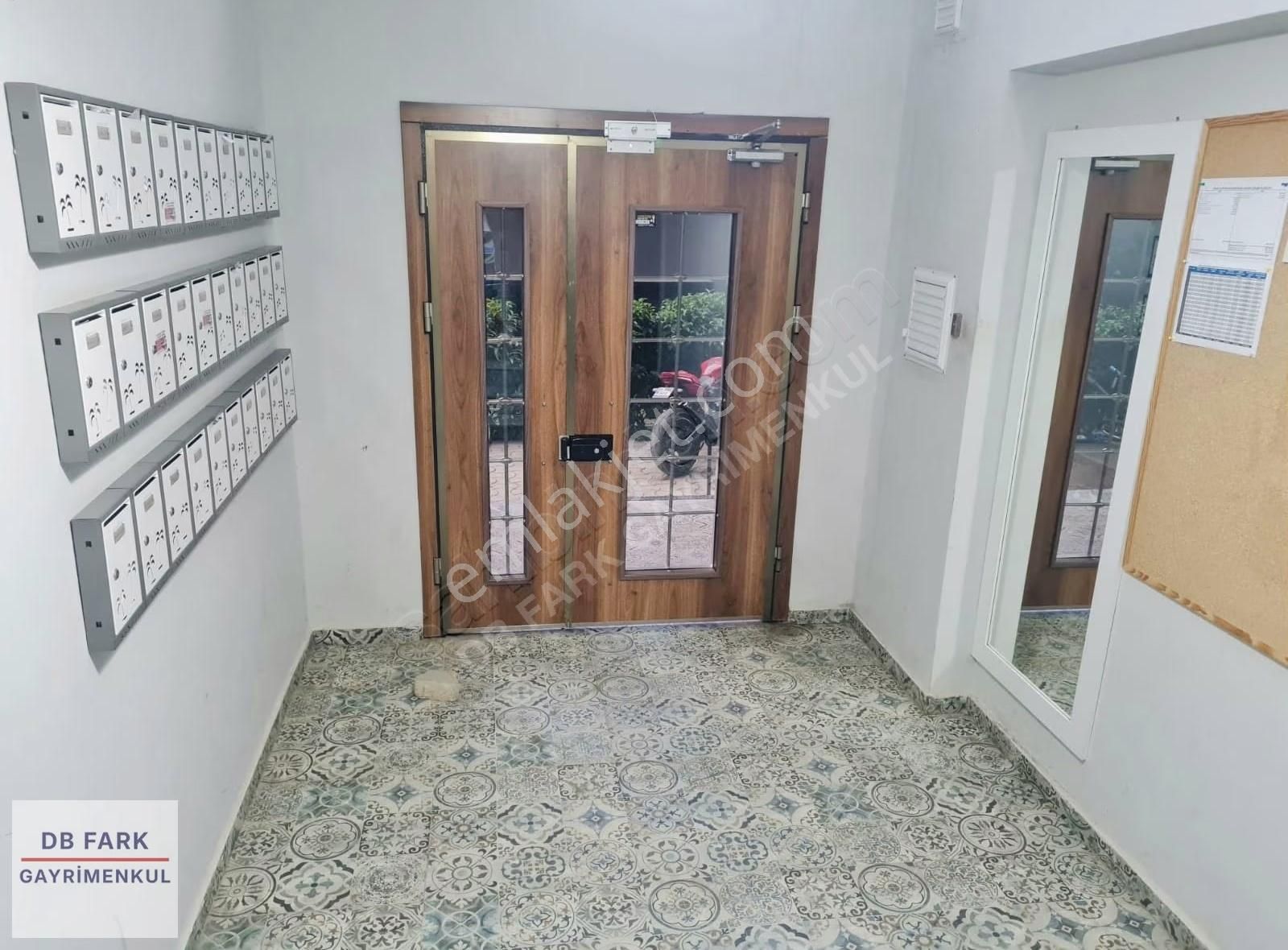 Menderes Barbaros Mah. 3+1 Kiralık Daire - Görsel 21