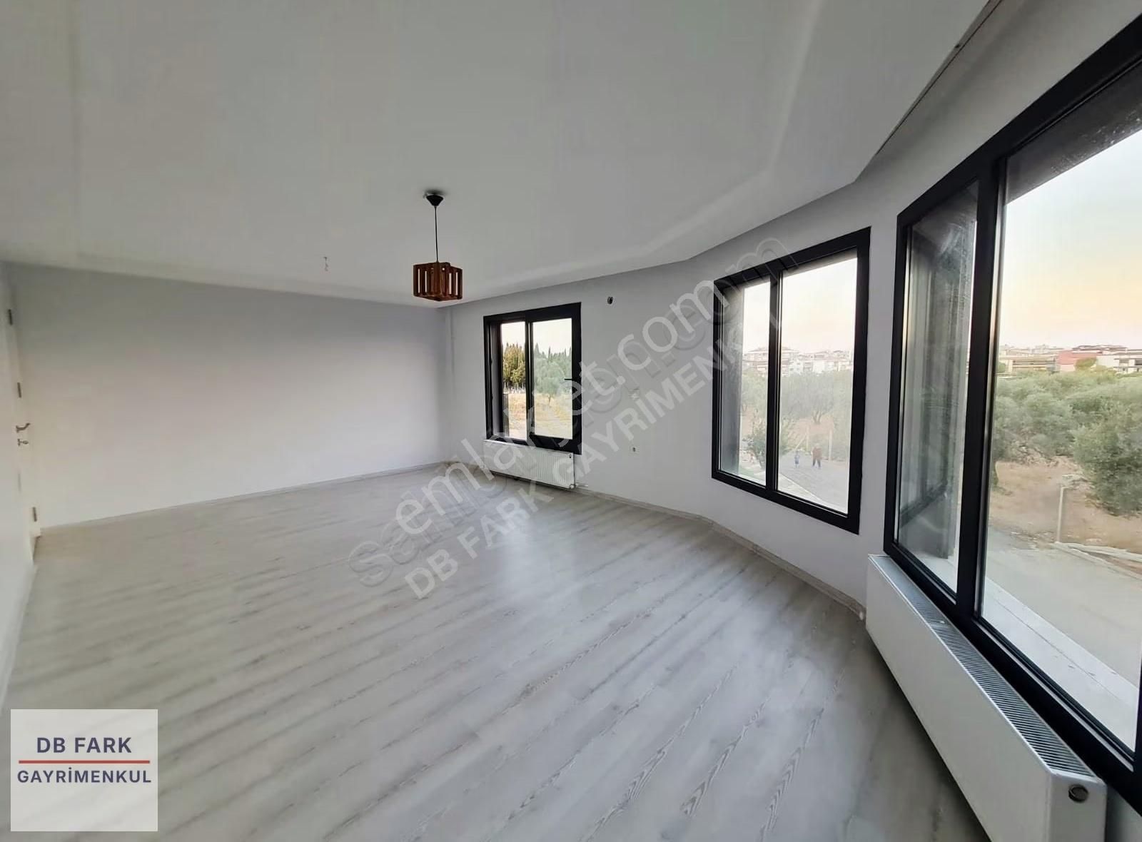 Menderes Barbaros Mah. 3+1 Kiralık Daire - Görsel 24