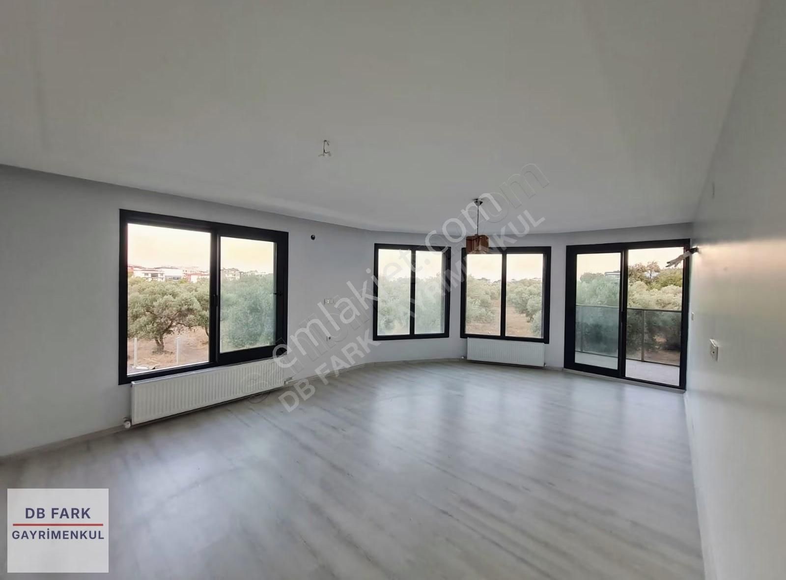 Menderes Barbaros Mah. 3+1 Kiralık Daire - Görsel 14