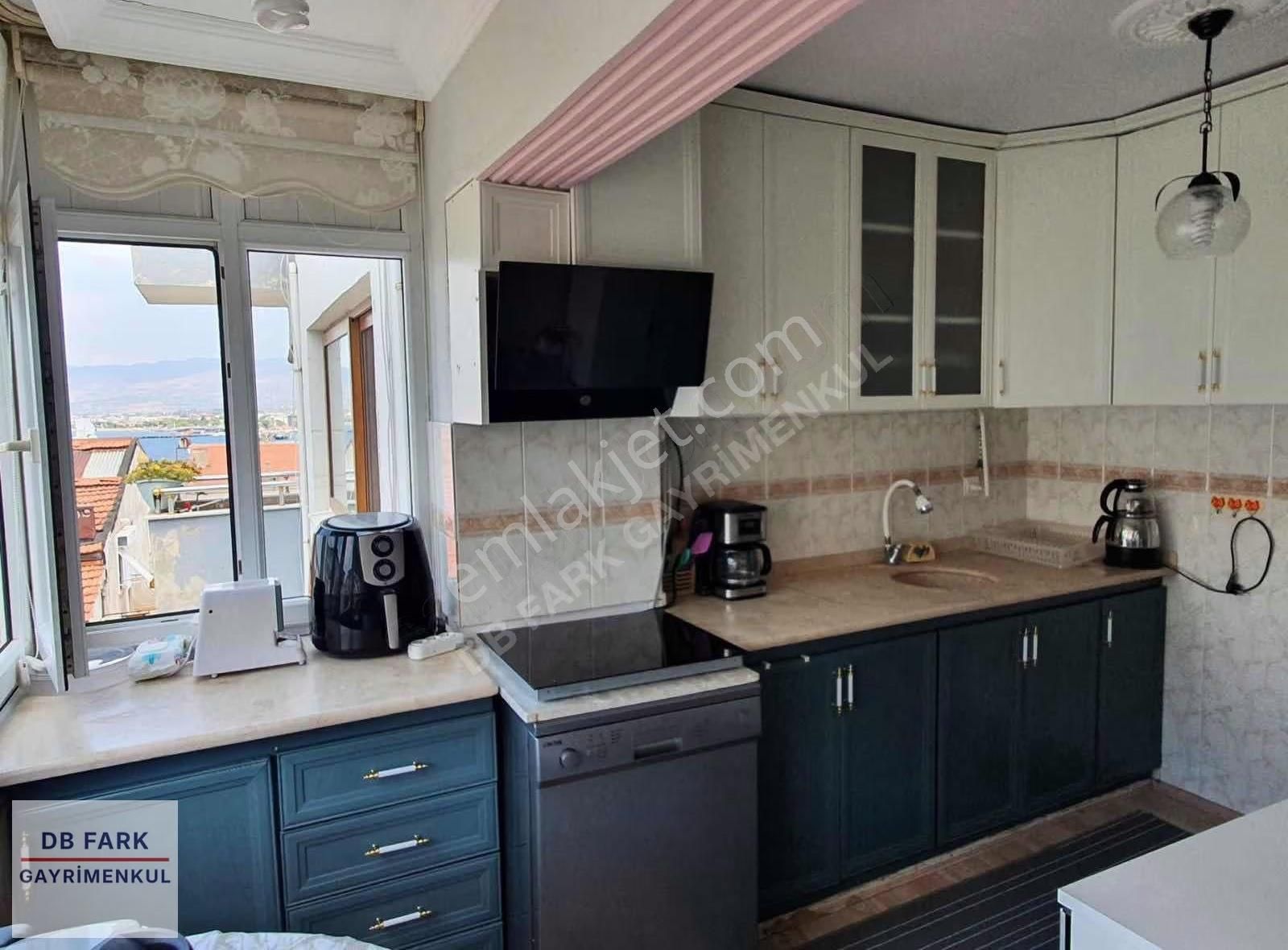 Dikili Yakamozda Deniz Manzaralı 2+1 - Görsel 2