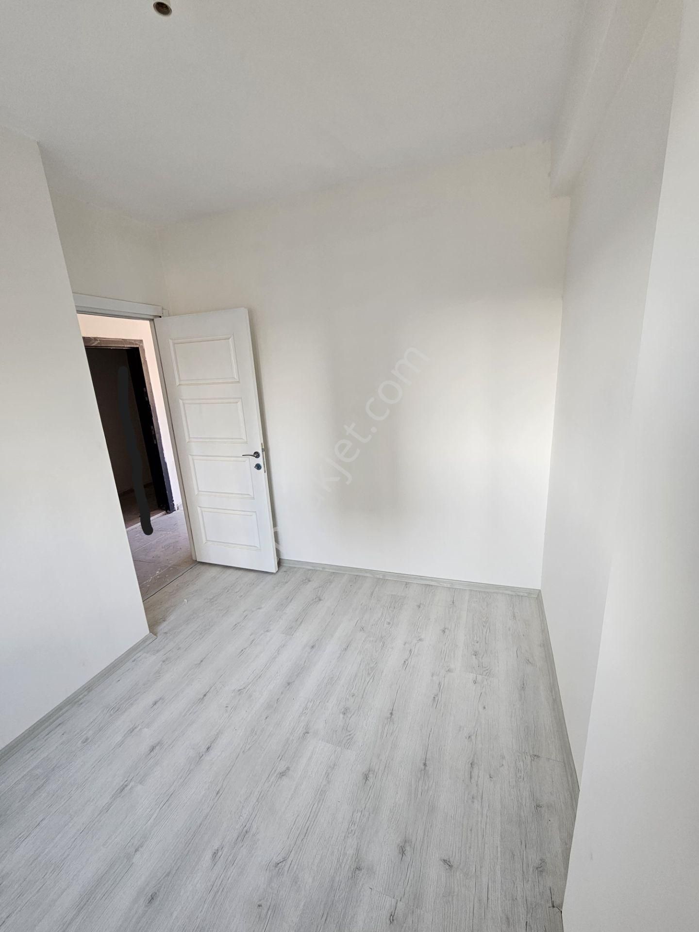 Sarıçam Çınarlı Da İskanlı Site İçinde Bulvar Üzeri 1+1 Satılık Fırsat Dairesi - Görsel 11