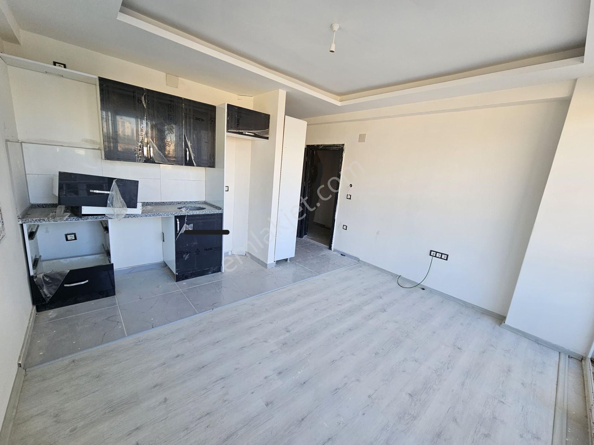 Sarıçam Çınarlı Da İskanlı Site İçinde Bulvar Üzeri 1+1 Satılık Fırsat Dairesi - Görsel 15