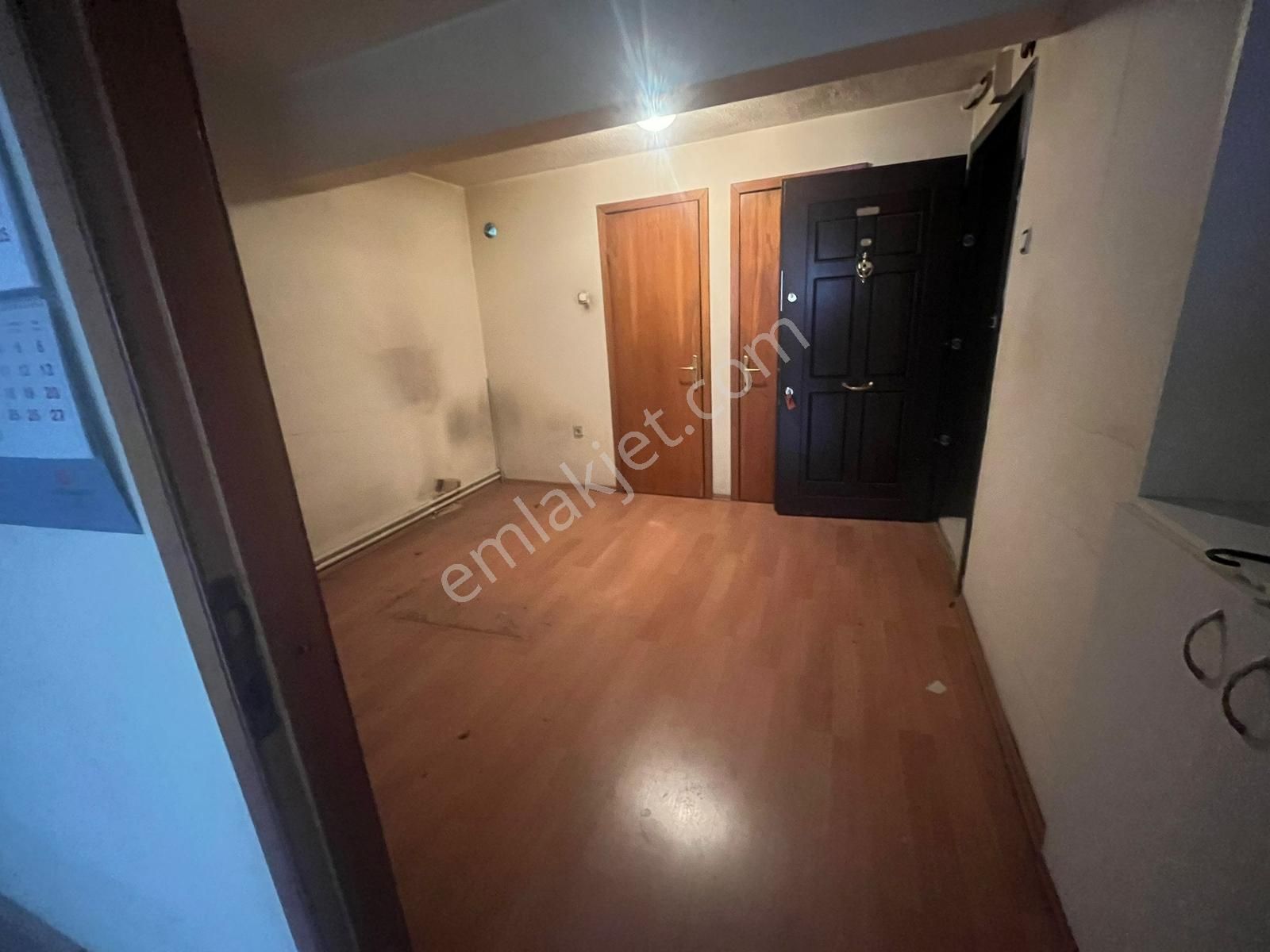 Kızılay Konur Sokakta 1+1 Kiralık Ofis - Görsel 3