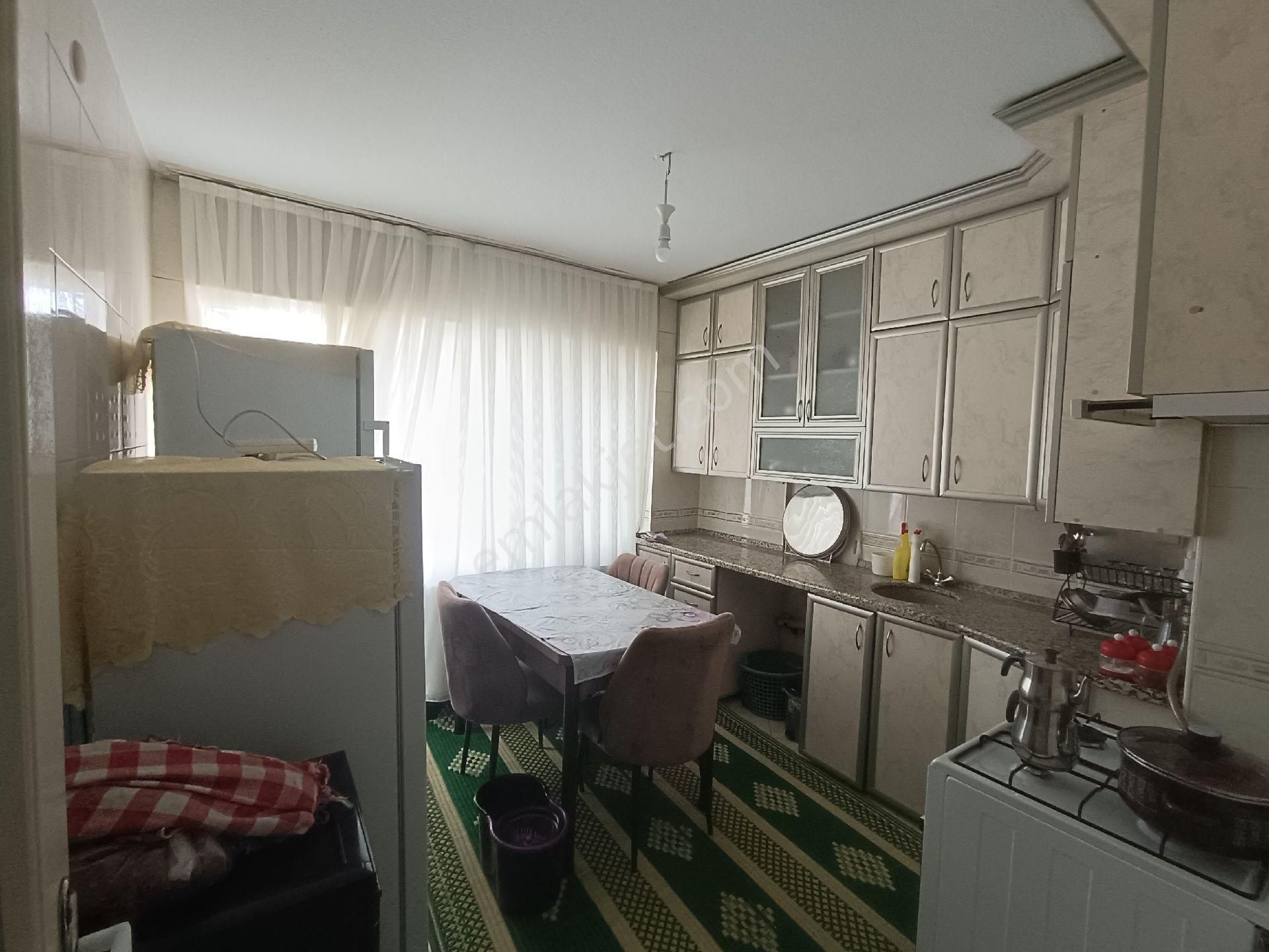 Yörük Mahallesi Avar Caddesinde Satılık 3+1 Asansörlü Daire