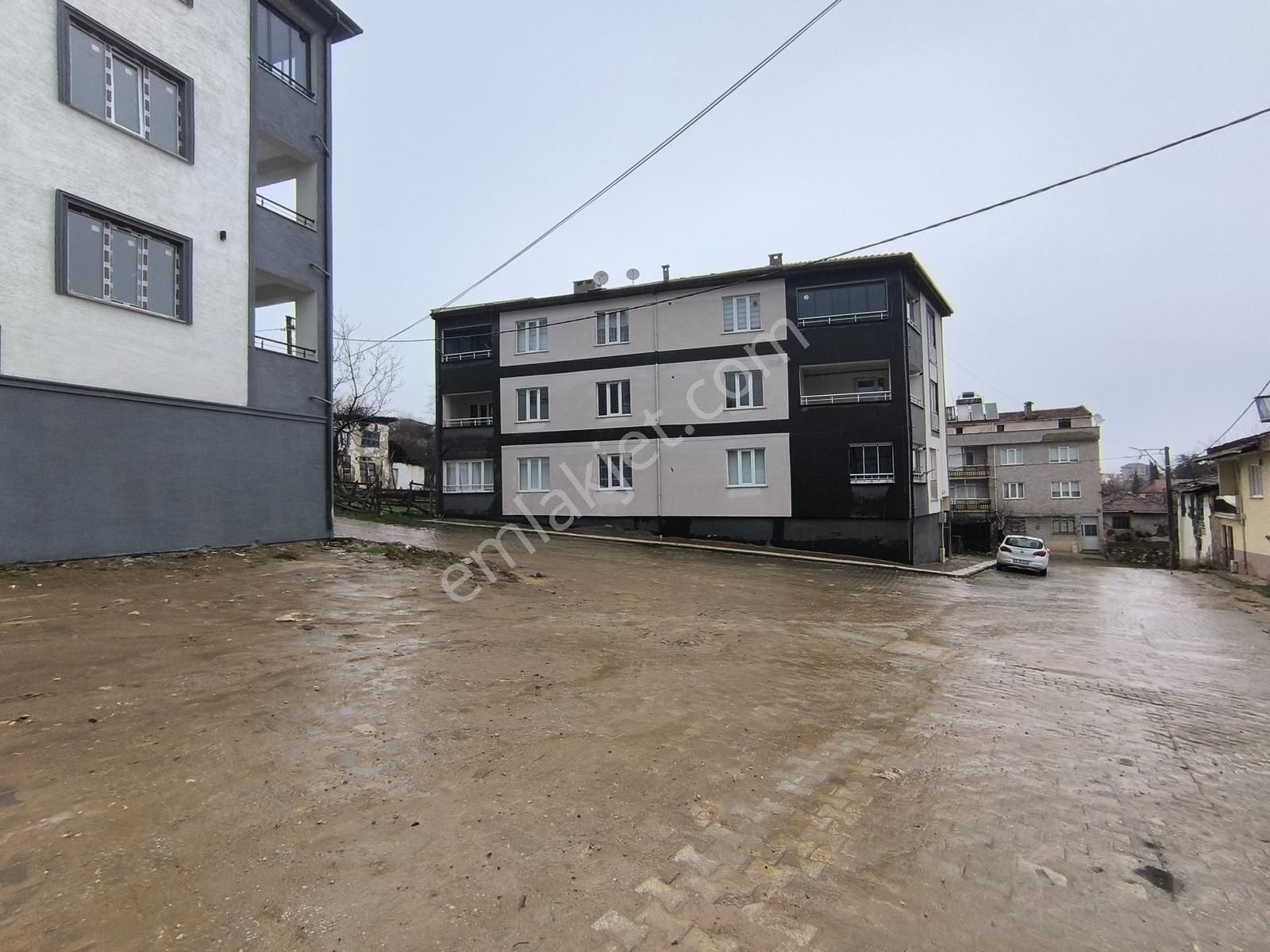 Kariyer'den Yeniceköy Mah. Arakat 2+1 90 M² Kiralık Daire - Görsel 25