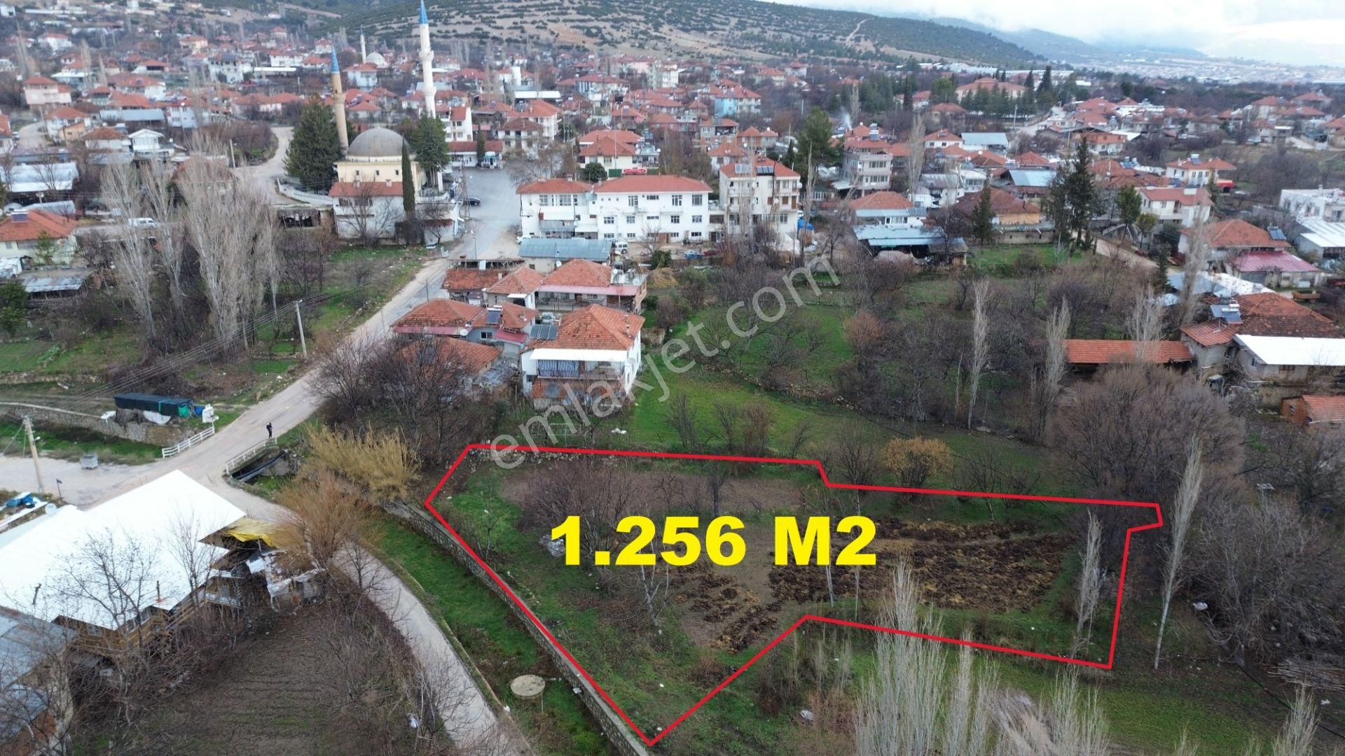 Fırsat Korkuteli Yeltende İmar Sahası İçinde 1256 M2 Bahçee