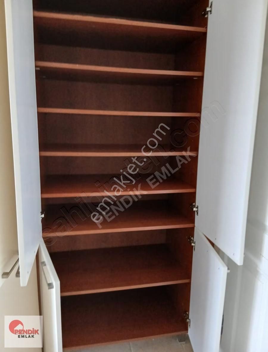 Pendik Denizpark Sitesinde Deniz Manzaralı Geniş 4+1 Kiralık - Görsel 23