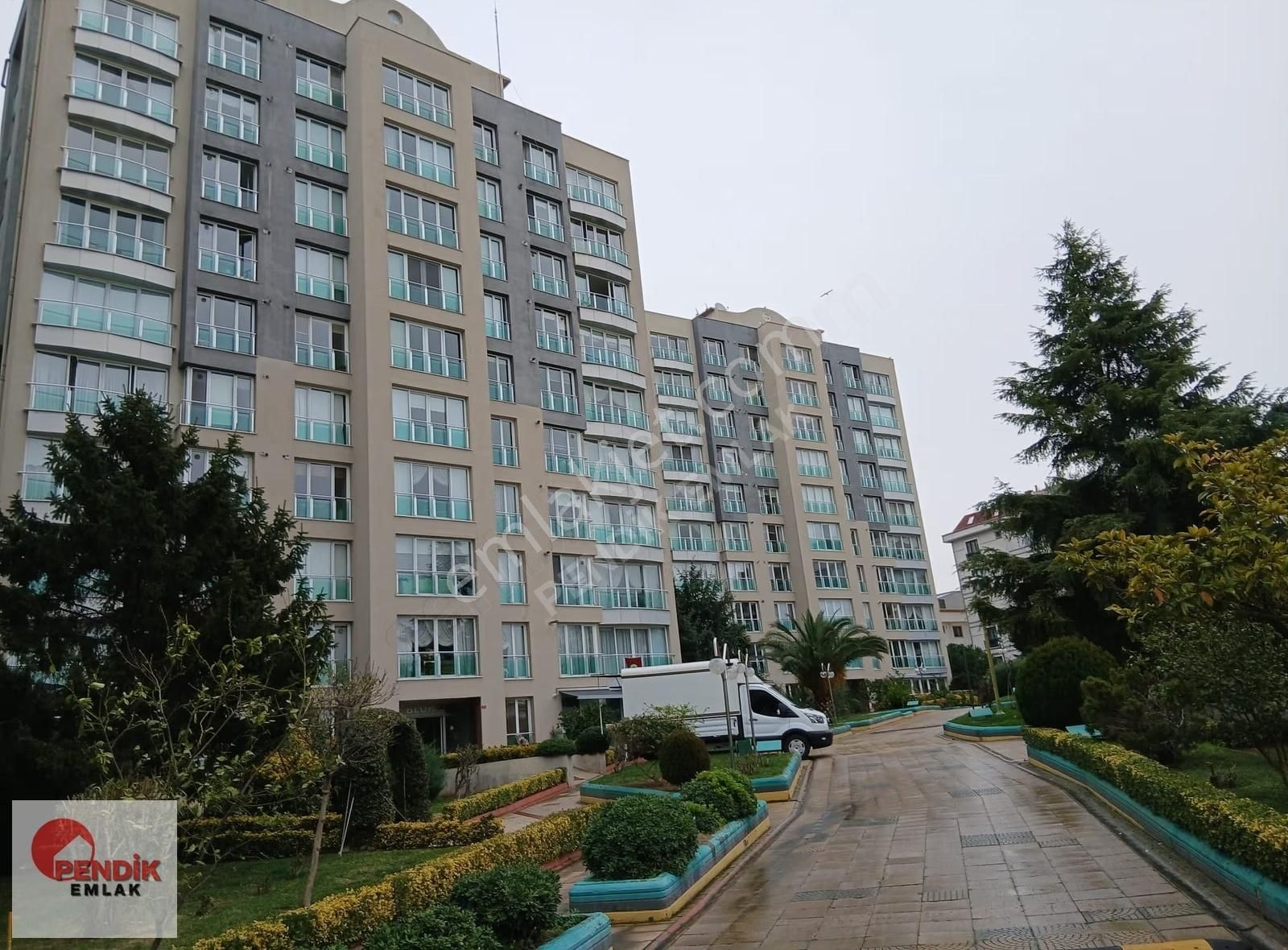 Pendik Denizpark Sitesinde Deniz Manzaralı Geniş 4+1 Kiralık