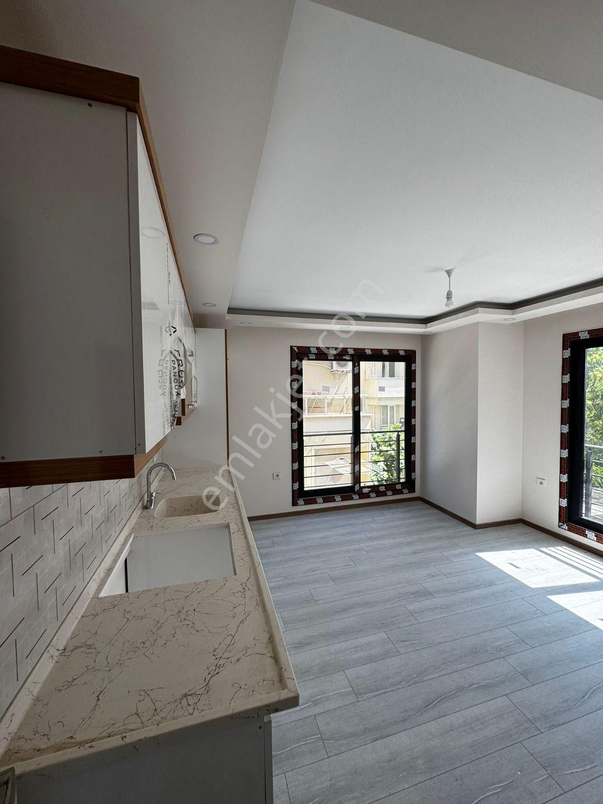 Didim Efeler Mah.merkezi Konumda Satılık Asansörlü,sıfır 1+1 Daire - Görsel 4