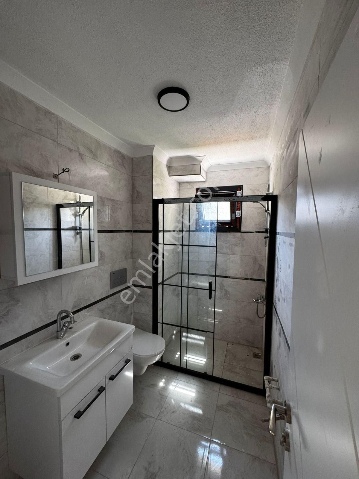 Didim Efeler Mah.merkezi Konumda Satılık Asansörlü,sıfır 1+1 Daire - Görsel 5