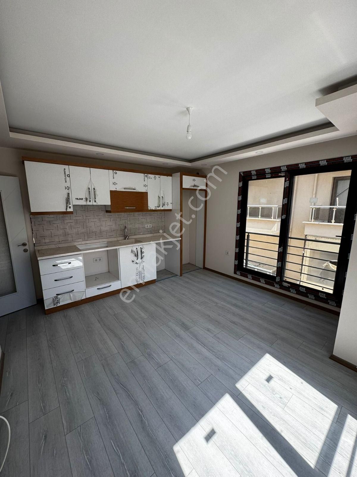 Didim Efeler Mah.merkezi Konumda Satılık Asansörlü,sıfır 1+1 Daire - Görsel 3