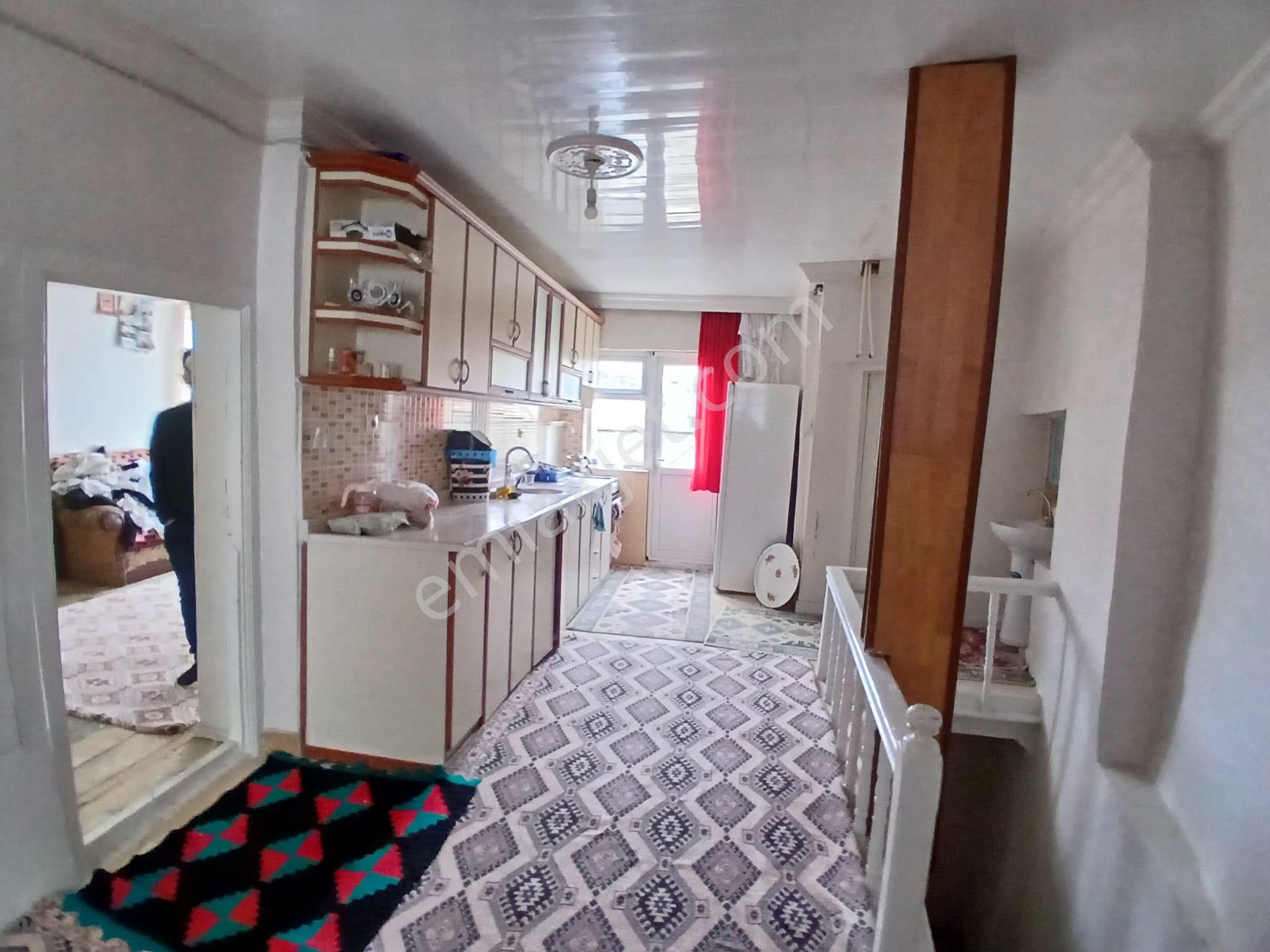 Akçay Emlak'tan Akşehir Nasreddin Hoca Evi Civarı Bahçeli Satılık Müstakil Ev