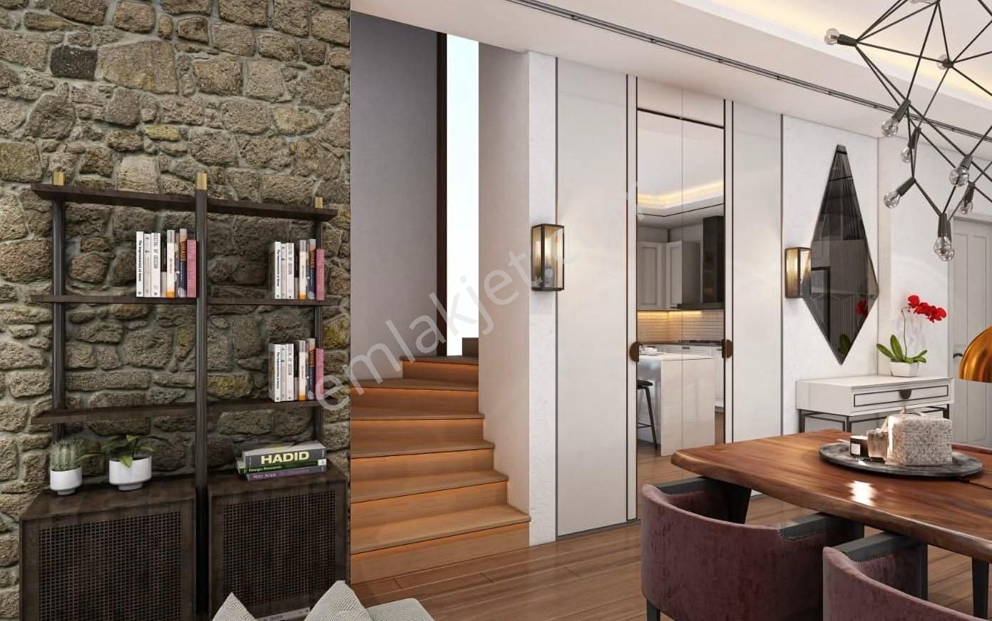 Kuşadası'nda Satılık Müstakil Havuzlu Otoparklı Sıfır Yapı Villa - Görsel 12