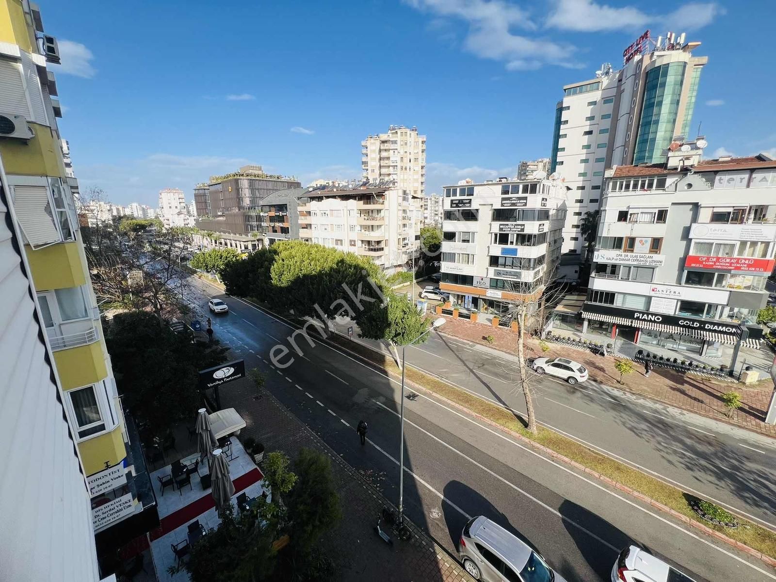 Fenerde Terracity Karşısı 3+1 Ara Kat Geniş Daire - Görsel 33