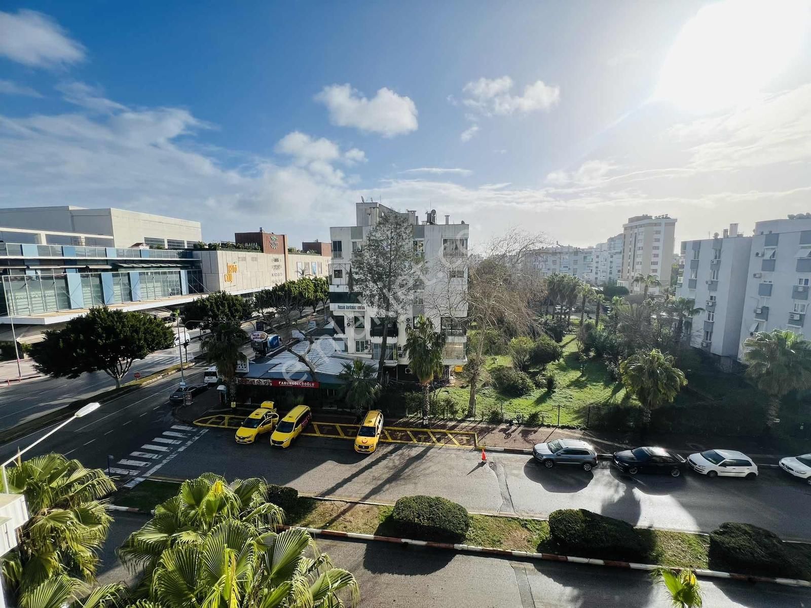 Fenerde Terracity Karşısı 3+1 Ara Kat Geniş Daire - Görsel 14