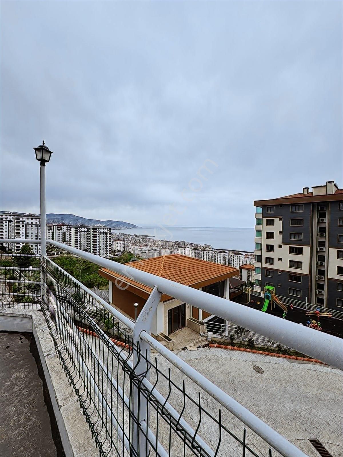 Akcaabat Yıldızlı Sümela Evlerinde Panoramik Manzaralı Daire - Görsel 34