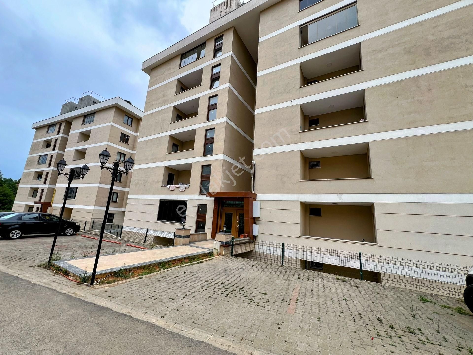 Trabzon Pelitli'de Deniz Manzaralı, Site İçinde 3+1 Lüks Daire, Havaalanına Yakın - Görsel 4