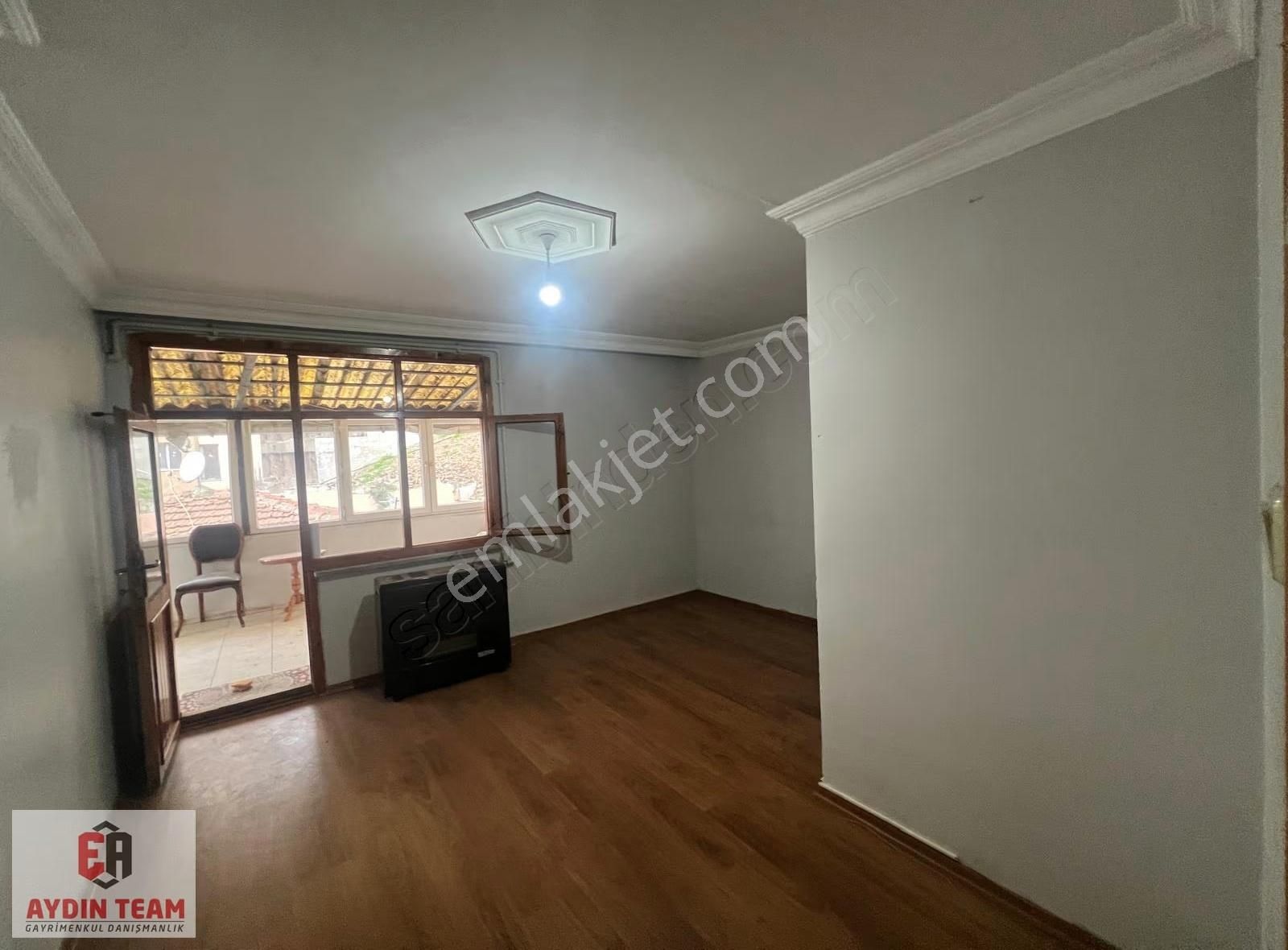 Aydın Team'den Eyüp İslambeyde 1.5+1 75m2,2.kat Balkonlu Daire