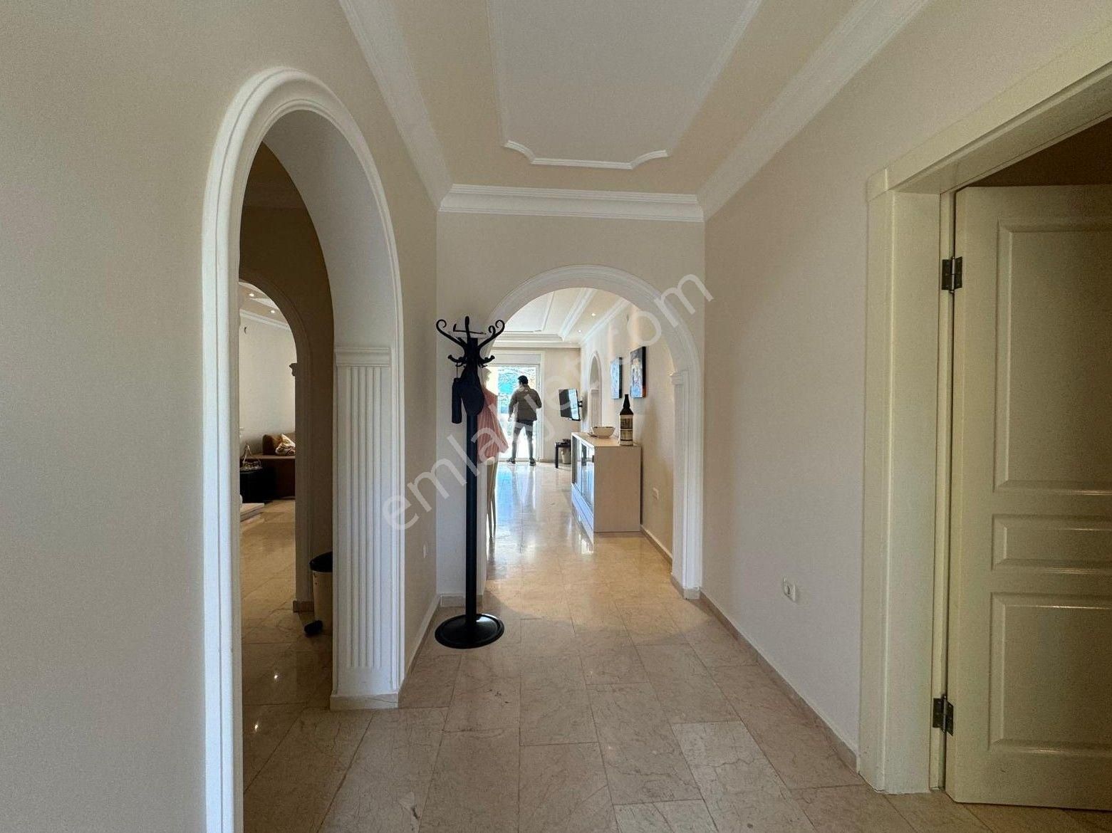 Alanya Mahmutlar Mah.eşyalı Satılık 3+1 Villa - Görsel 12