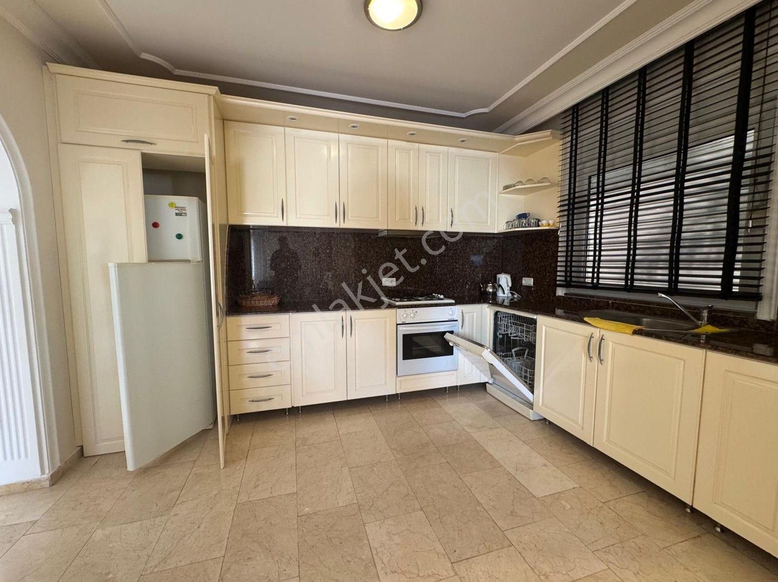 Alanya Mahmutlar Mah.eşyalı Satılık 3+1 Villa - Görsel 7