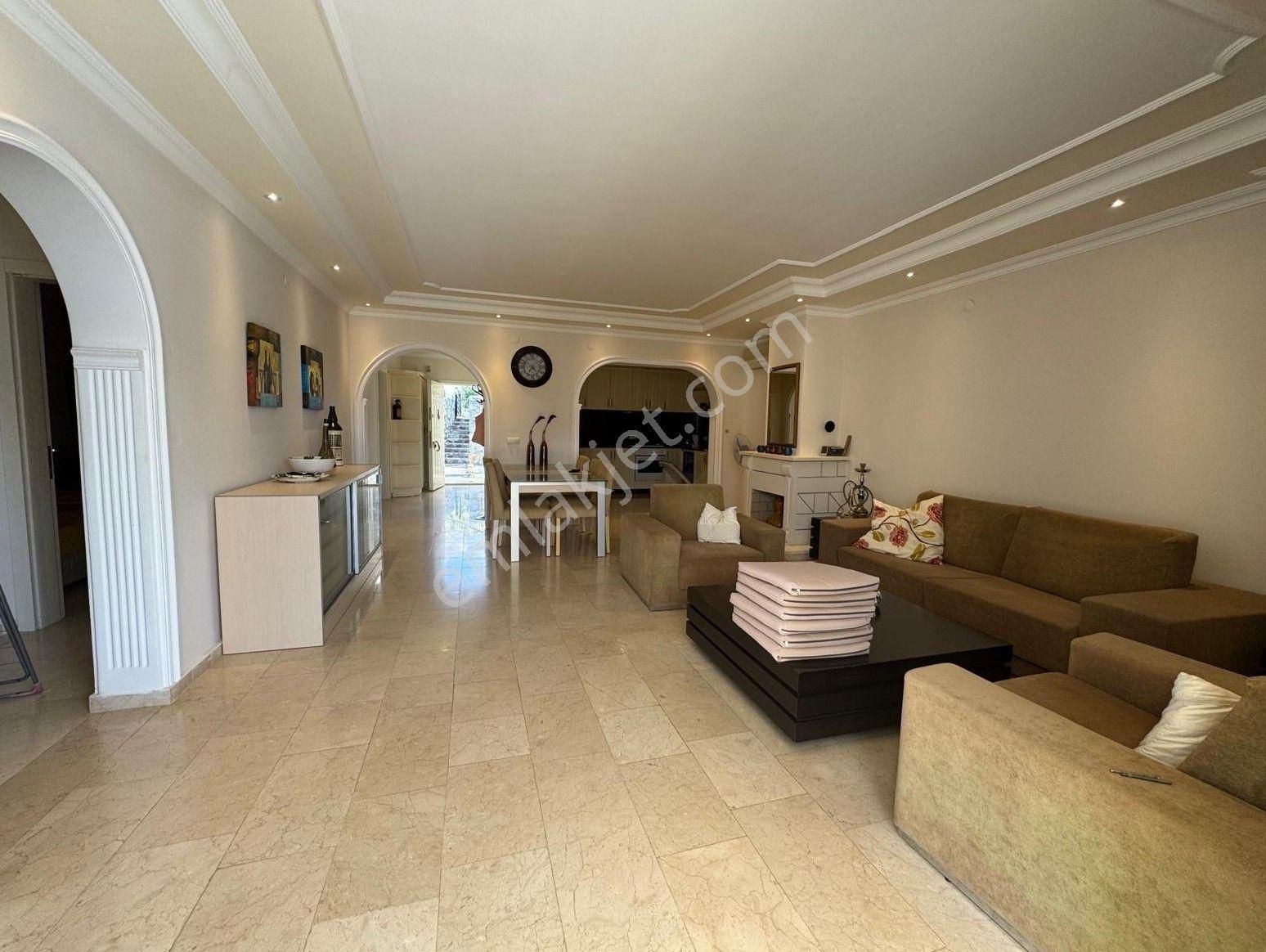 Alanya Mahmutlar Mah.eşyalı Satılık 3+1 Villa - Görsel 11