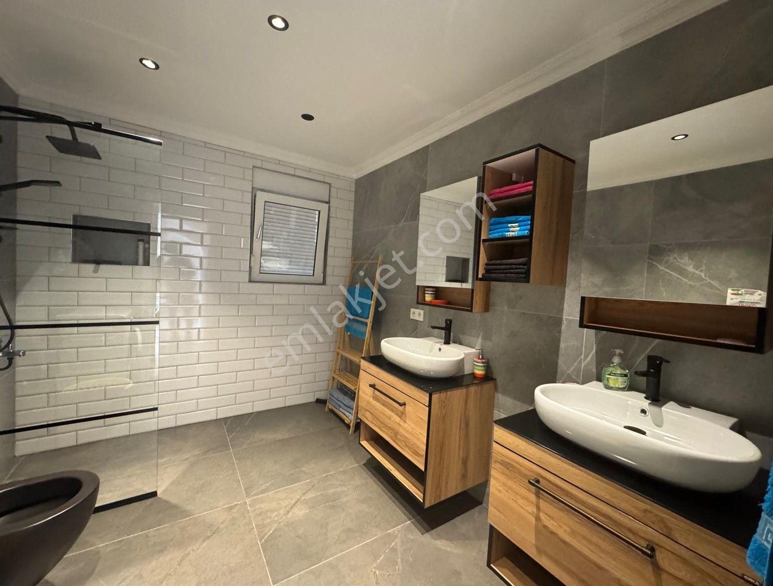 Alanya Mahmutlar Mah.eşyalı Satılık 3+1 Villa - Görsel 14