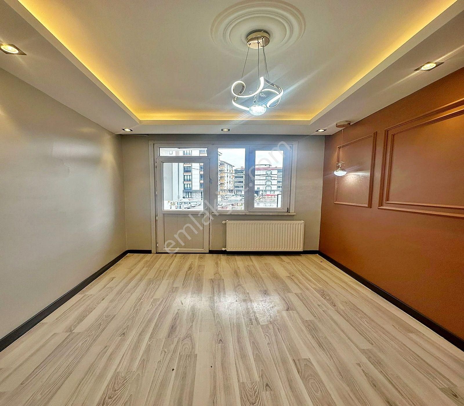 İskanlı Asansörlü Full Dekorlu Köşebaşı 2+1 Satılık Arakat Daire - Görsel 3