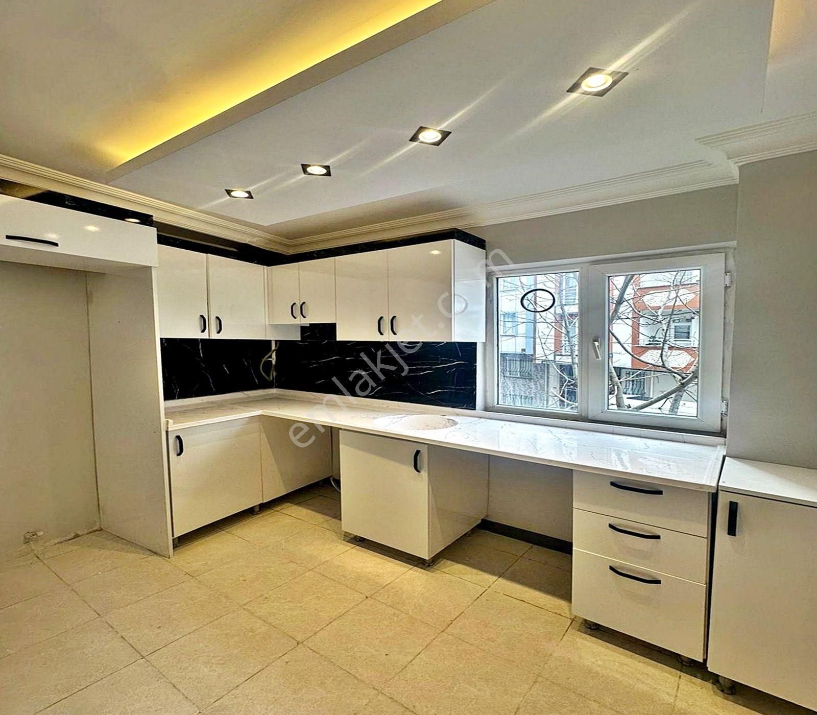 İskanlı Asansörlü Full Dekorlu Köşebaşı 2+1 Satılık Arakat Daire - Görsel 15