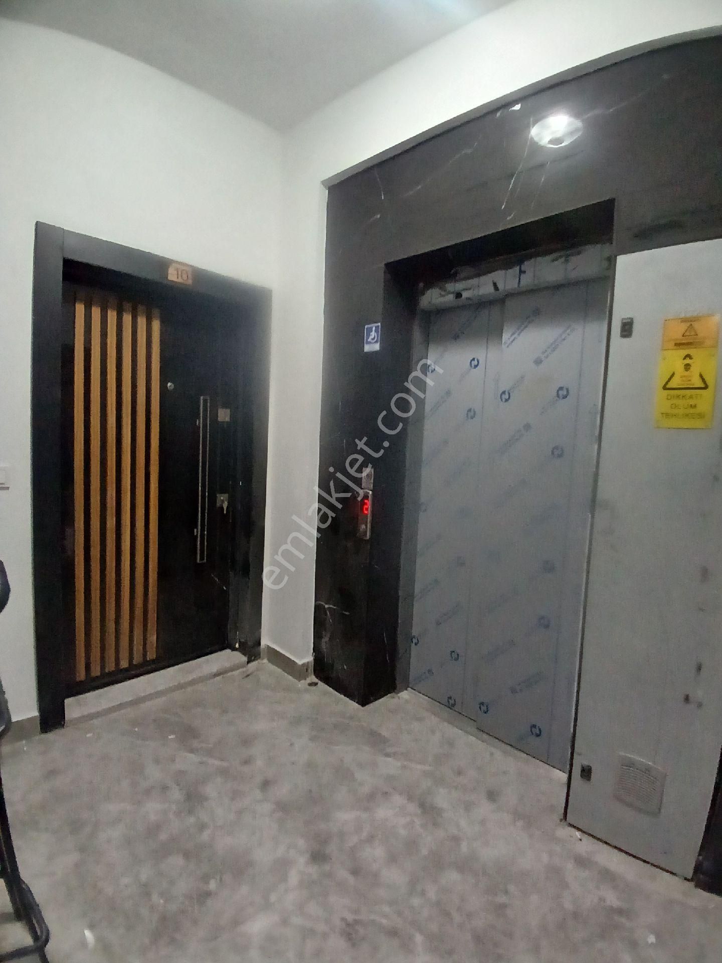 Yayla Mahallesi Ebeveyn Banyolu 3+1 Asansörlü Dubleks Dairemiz Kapalı Garajı Mevcut Satılıktır - Görsel 32