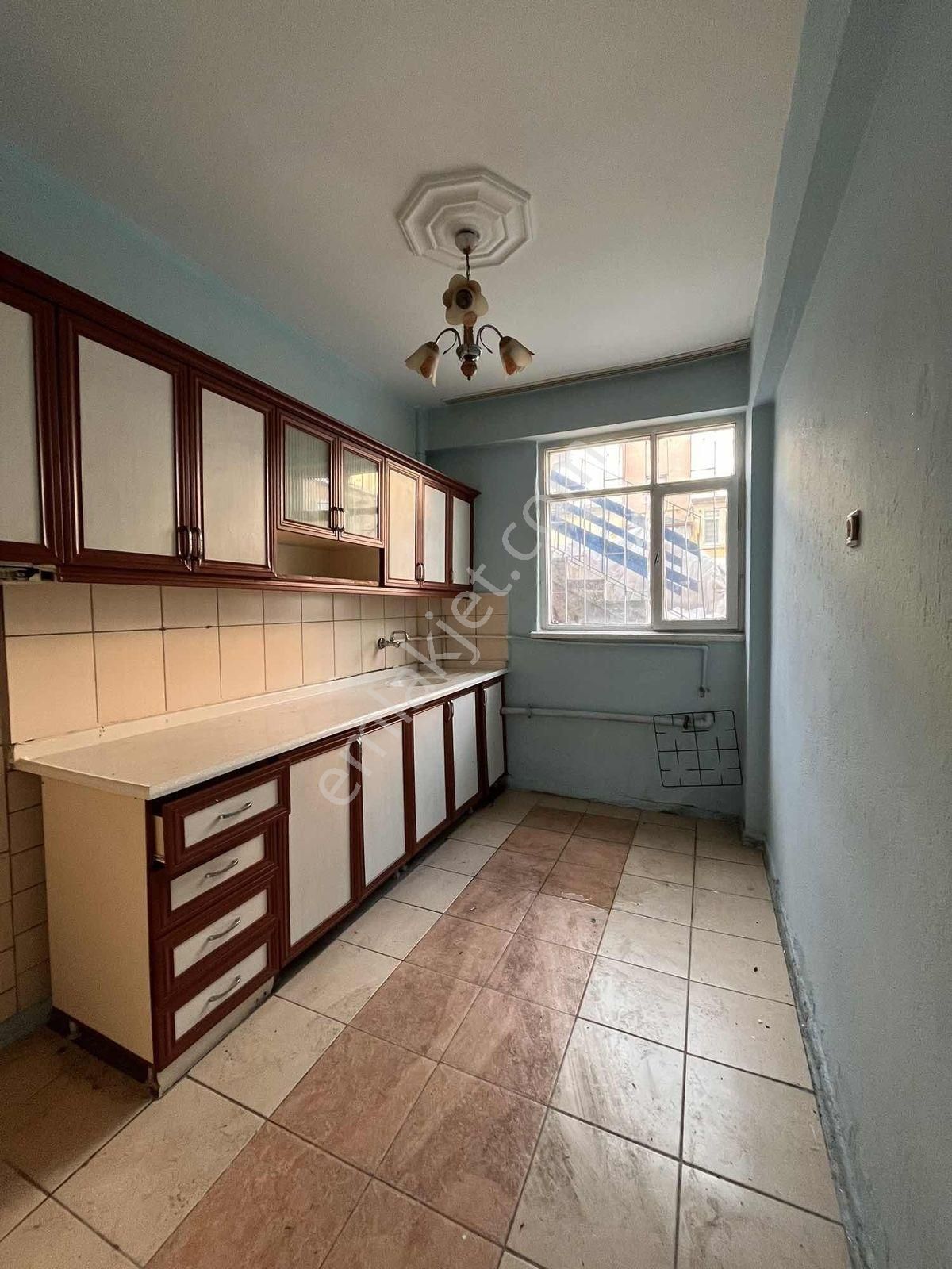 Esenyurt Mah Harika Lokasyonda Bodrum Kat Daire - Görsel 7