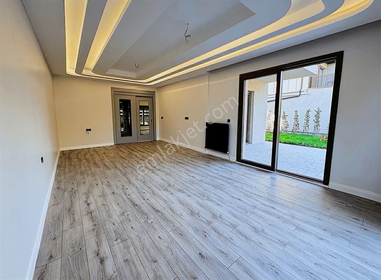 Çay Bağlarında Harika Konumda Satılık Villa - Görsel 19