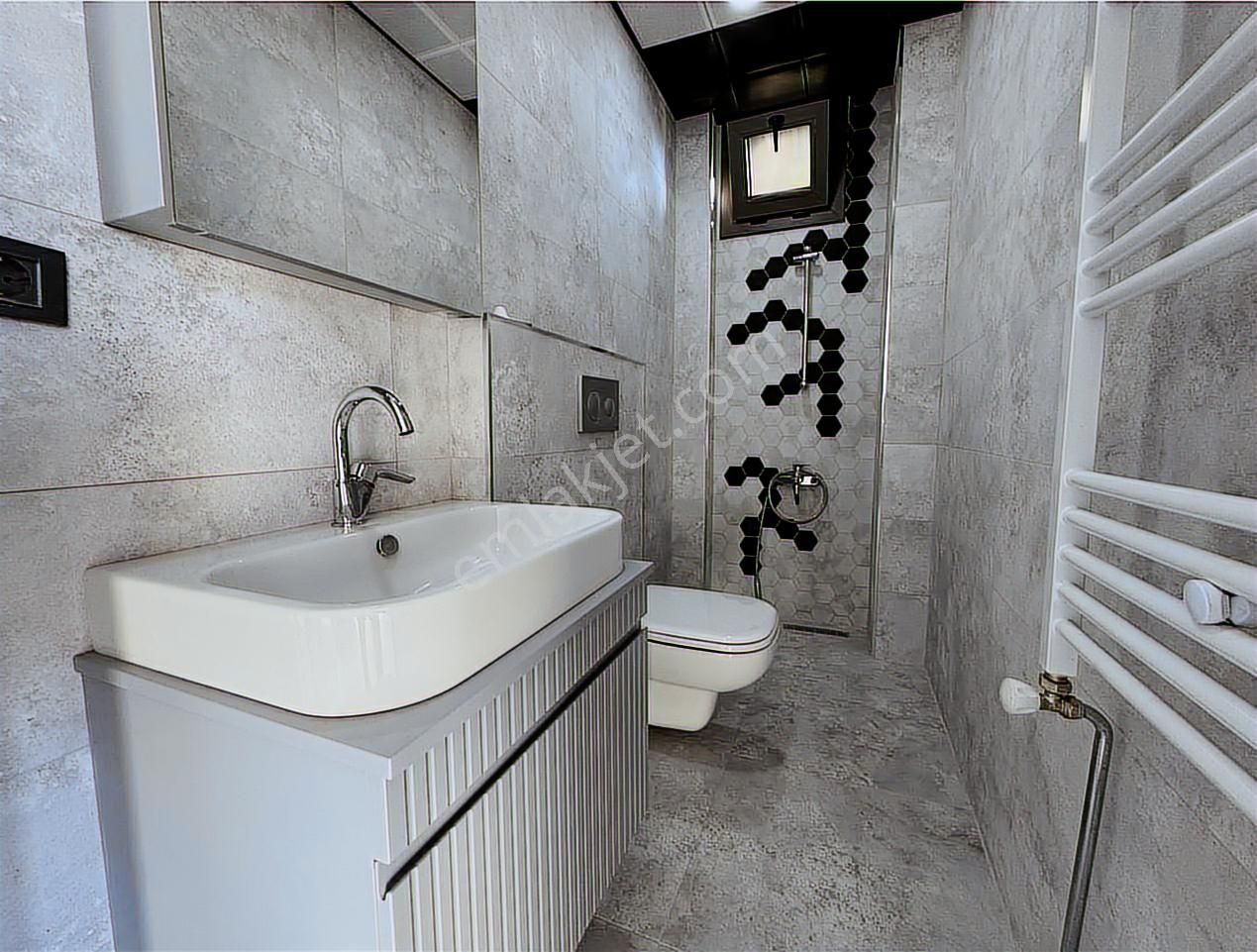 Çay Bağlarında Harika Konumda Satılık Villa - Görsel 25