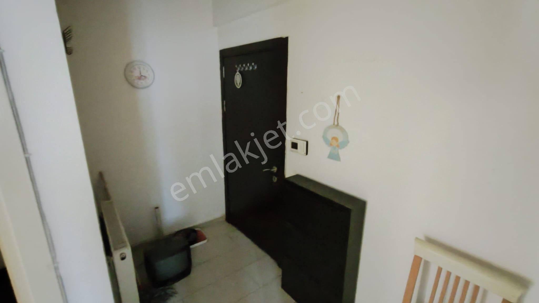 Atanora Vadiden Dikmen Cadde Üzeri Möbleli Kombili Balkonlu Giriş 1+1 - Görsel 2