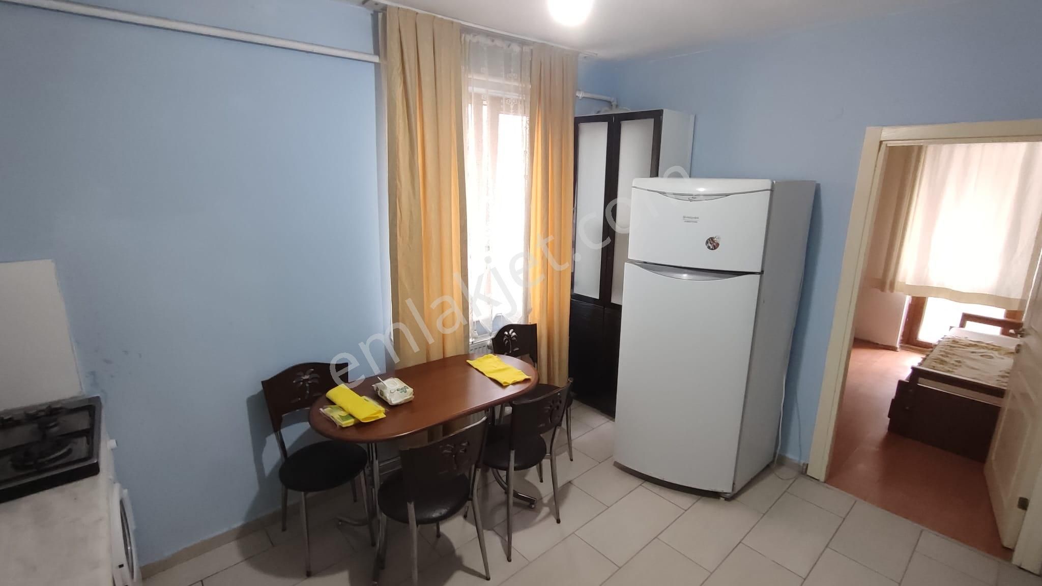 Atanora Vadiden Dikmen Cadde Üzeri Möbleli Kombili Balkonlu Giriş 1+1 - Görsel 14