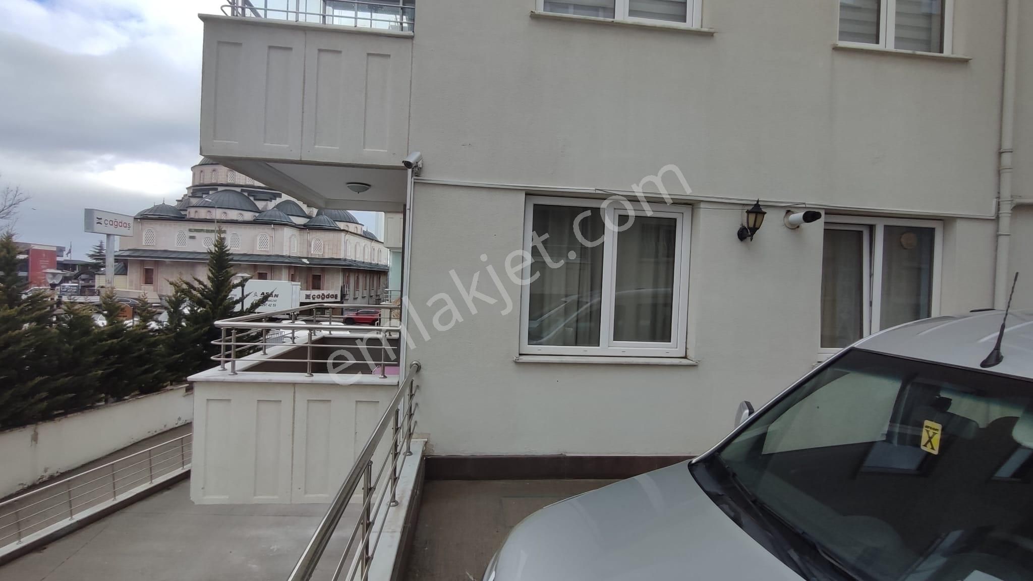 Atanora Vadiden Dikmen Cadde Üzeri Möbleli Kombili Balkonlu Giriş 1+1 - Görsel 17