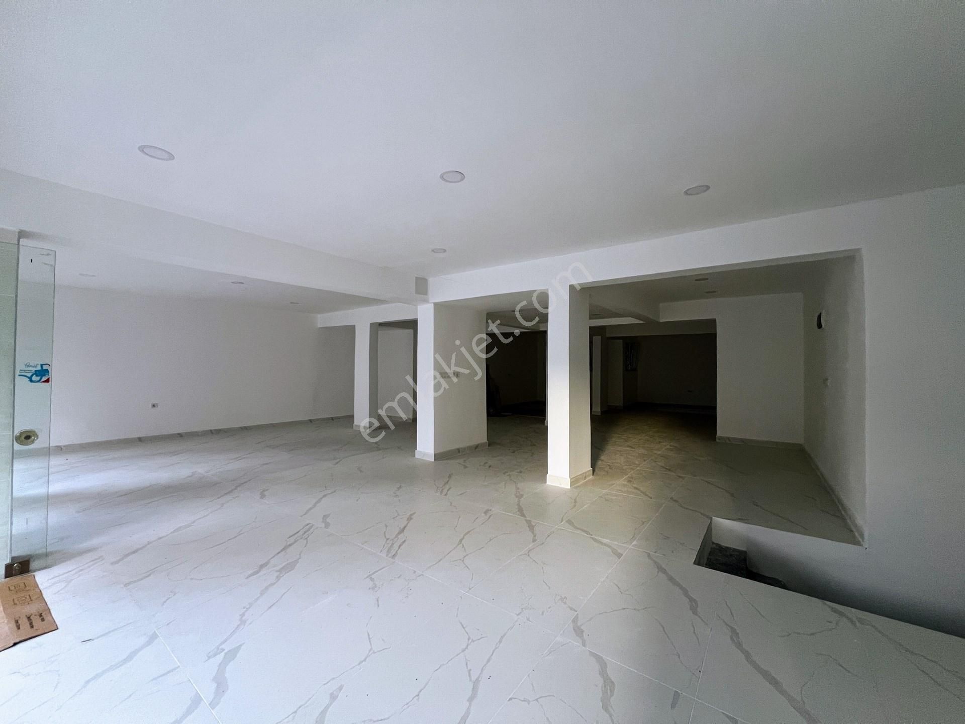 Trabzon Ortahisar İnönü'de 400 M² Geniş Kiralık Dükkan: İşinize Yeni Bir Başlangıç! - Görsel 11