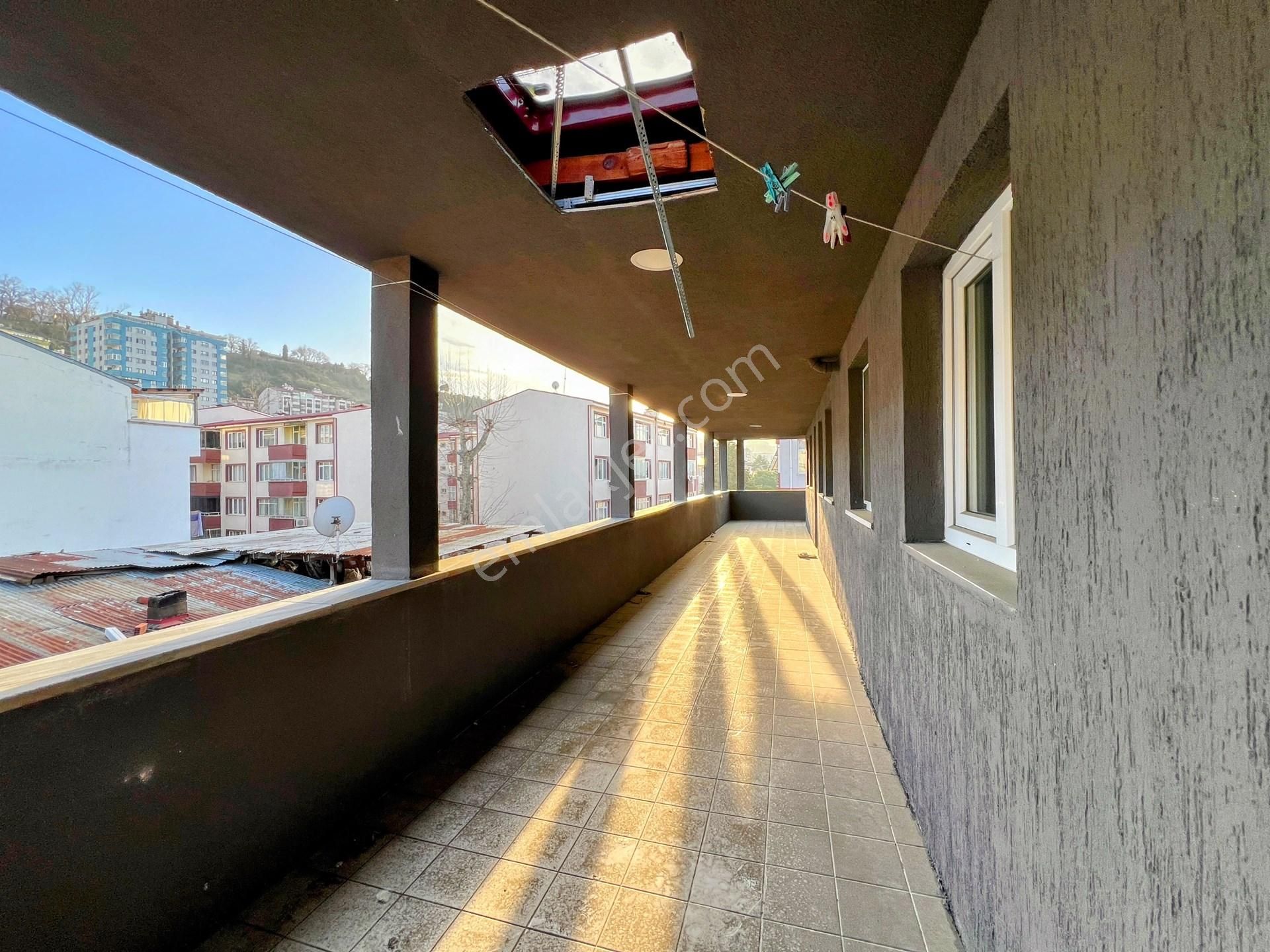 Trabzon Ortahisar İnönü Mah. 7+1 Eşyalı Çatı Dubleksi Kiralık Daire, Geniş Ve Konforlu Yaşam Alanı - Görsel 14