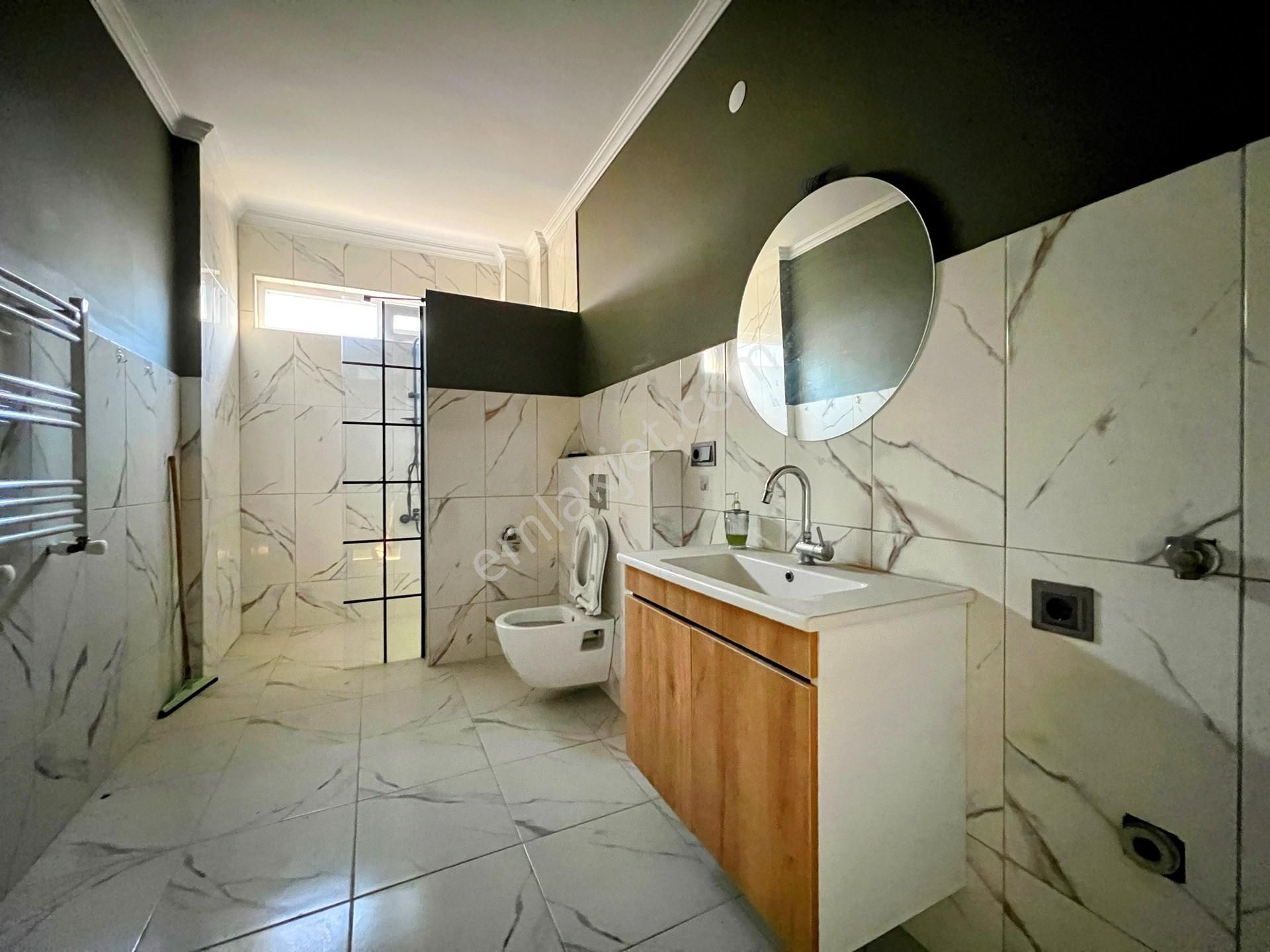 Trabzon Ortahisar İnönü Mah. 7+1 Eşyalı Çatı Dubleksi Kiralık Daire, Geniş Ve Konforlu Yaşam Alanı - Görsel 19