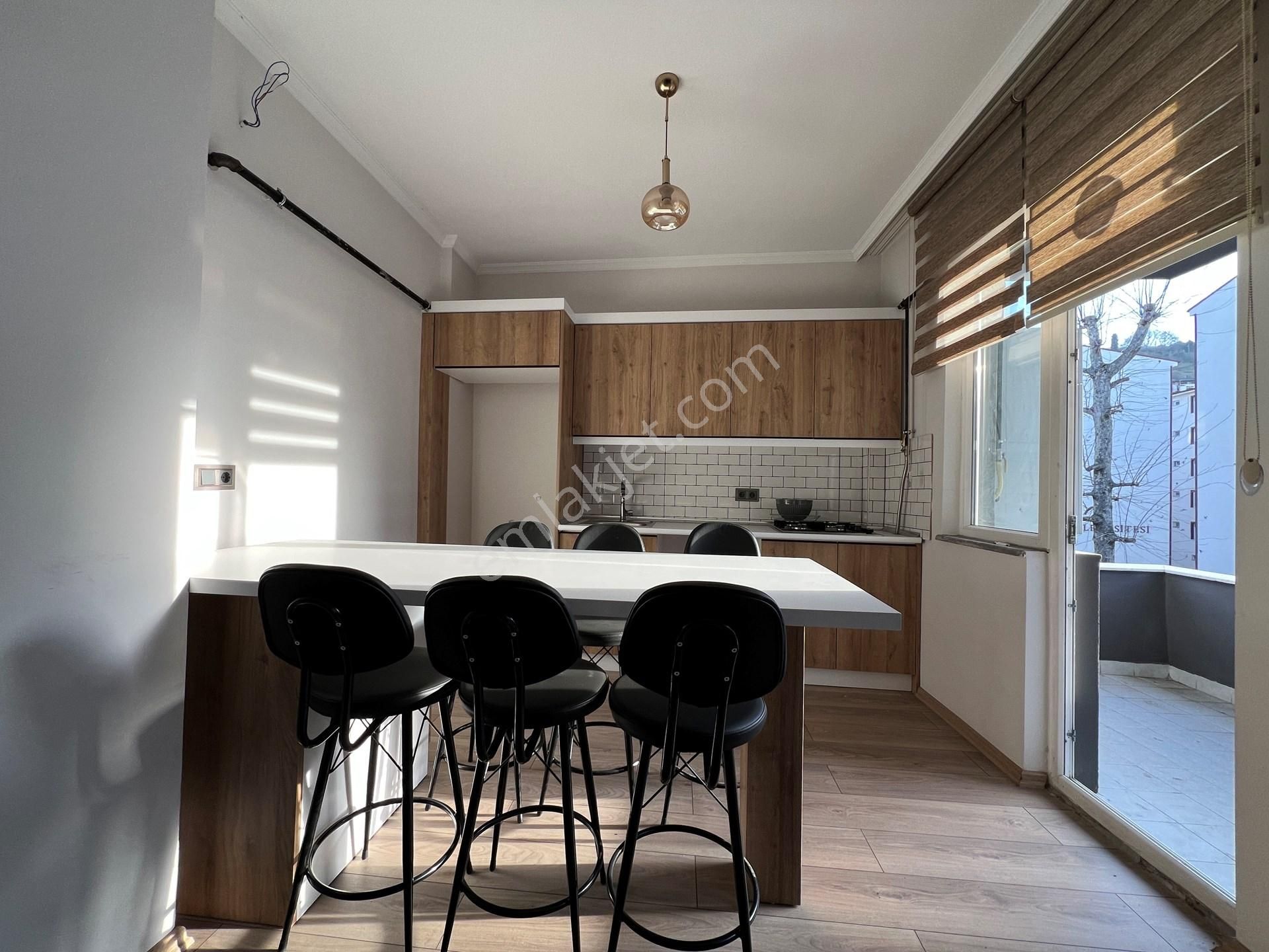 Trabzon Ortahisar İnönü Mah. 7+1 Eşyalı Çatı Dubleksi Kiralık Daire, Geniş Ve Konforlu Yaşam Alanı - Görsel 24