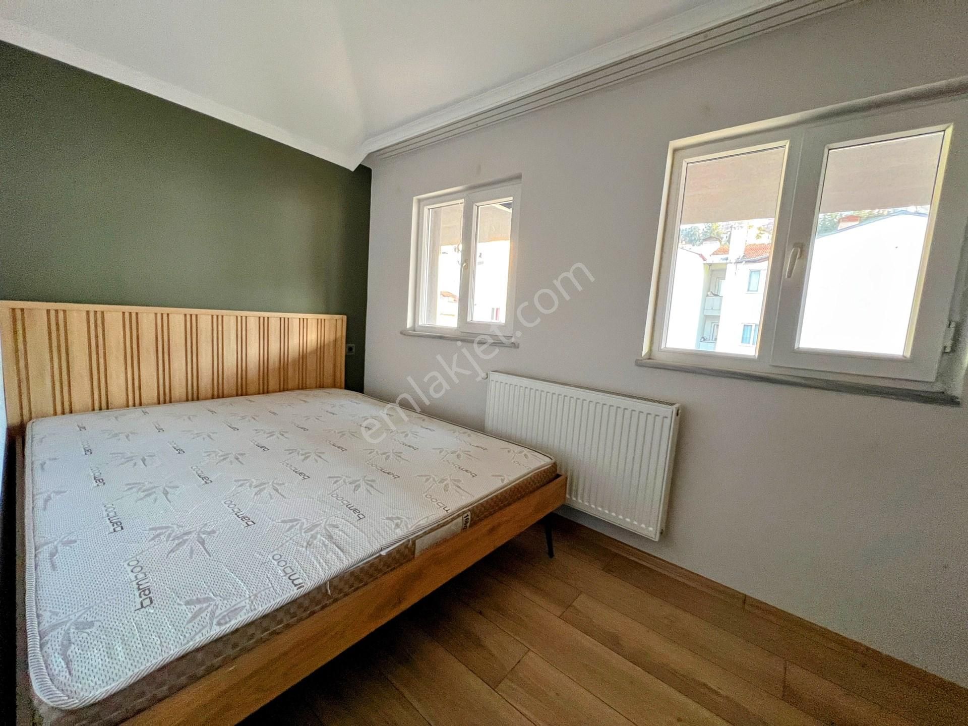 Trabzon Ortahisar İnönü Mah. 7+1 Eşyalı Çatı Dubleksi Kiralık Daire, Geniş Ve Konforlu Yaşam Alanı - Görsel 13