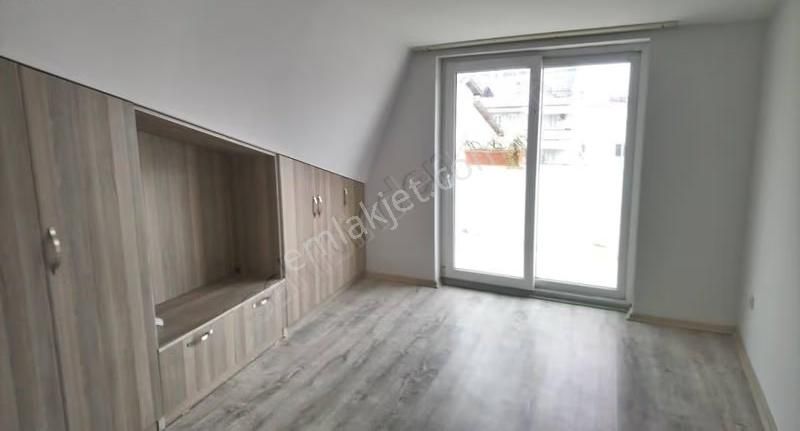 Marmaris Tepe Mhl.önder Emlak'tan Kiralık 2+1 Dubleks Daire - Görsel 4