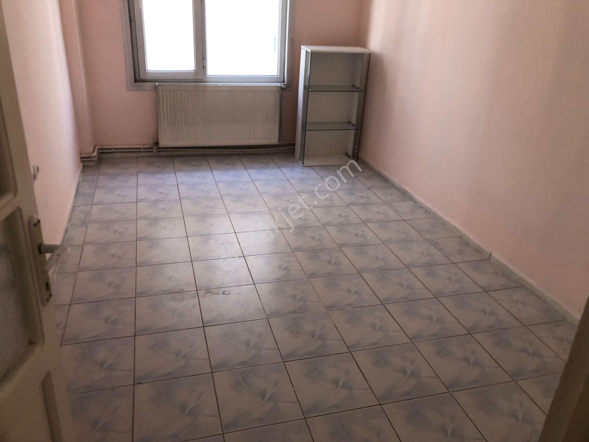 Kavaklıkta Satlık Daire Kombili 3+1 Kat2 - Görsel 4