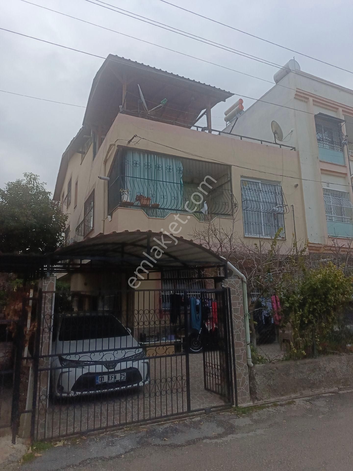 Bahvesehirde 3 Katlı Satılık Müstakil Bina