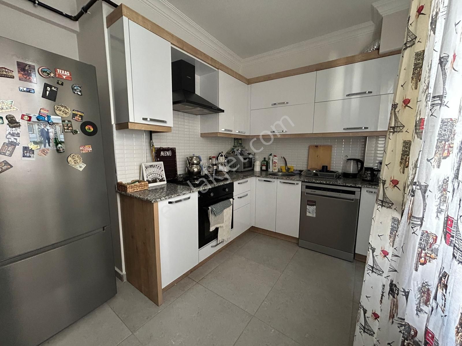 Karşıyaka Zübeyde Hanımda 3+1 Kiralık Daire - Görsel 4