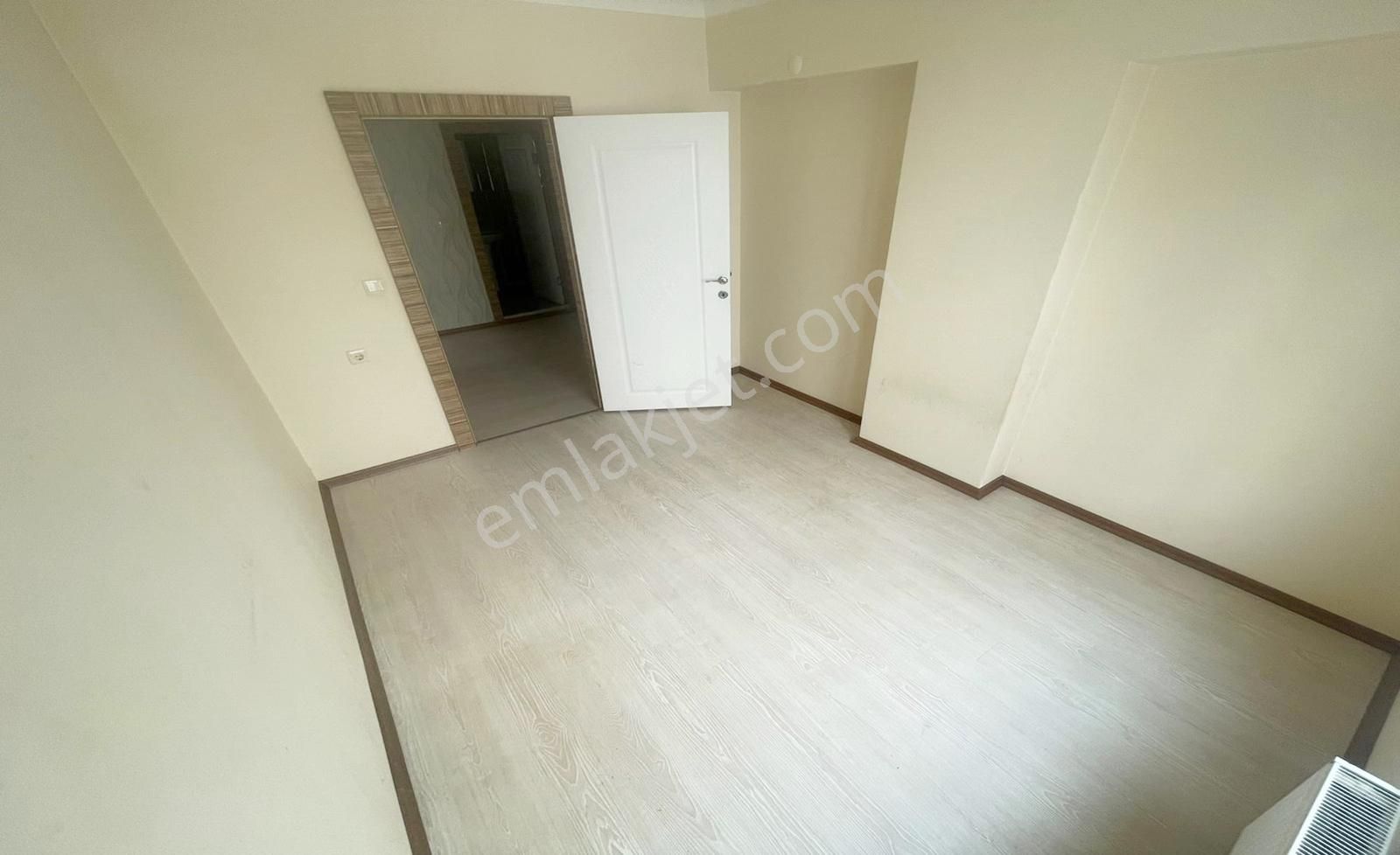 Karakaya'da 3+1 Çift Cam Baklonlu, Full Yapılı Satılık Dairemiz! - Görsel 2