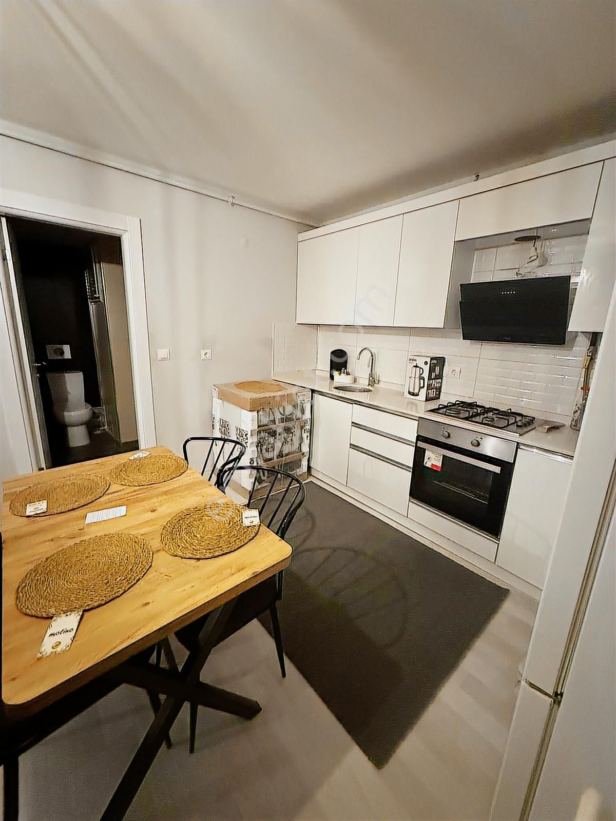 Deniz Gayrimenkul'den 2+1 Eşyalı Kiralık Daire - Görsel 2