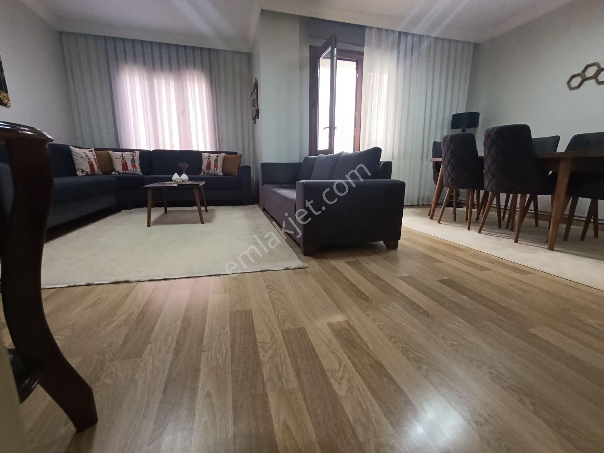 Pendik Güzelyalı Da Acil Satılık Merkezi E-5 Yakın 3+1 135 M2 Masrafsız Daire - Görsel 3