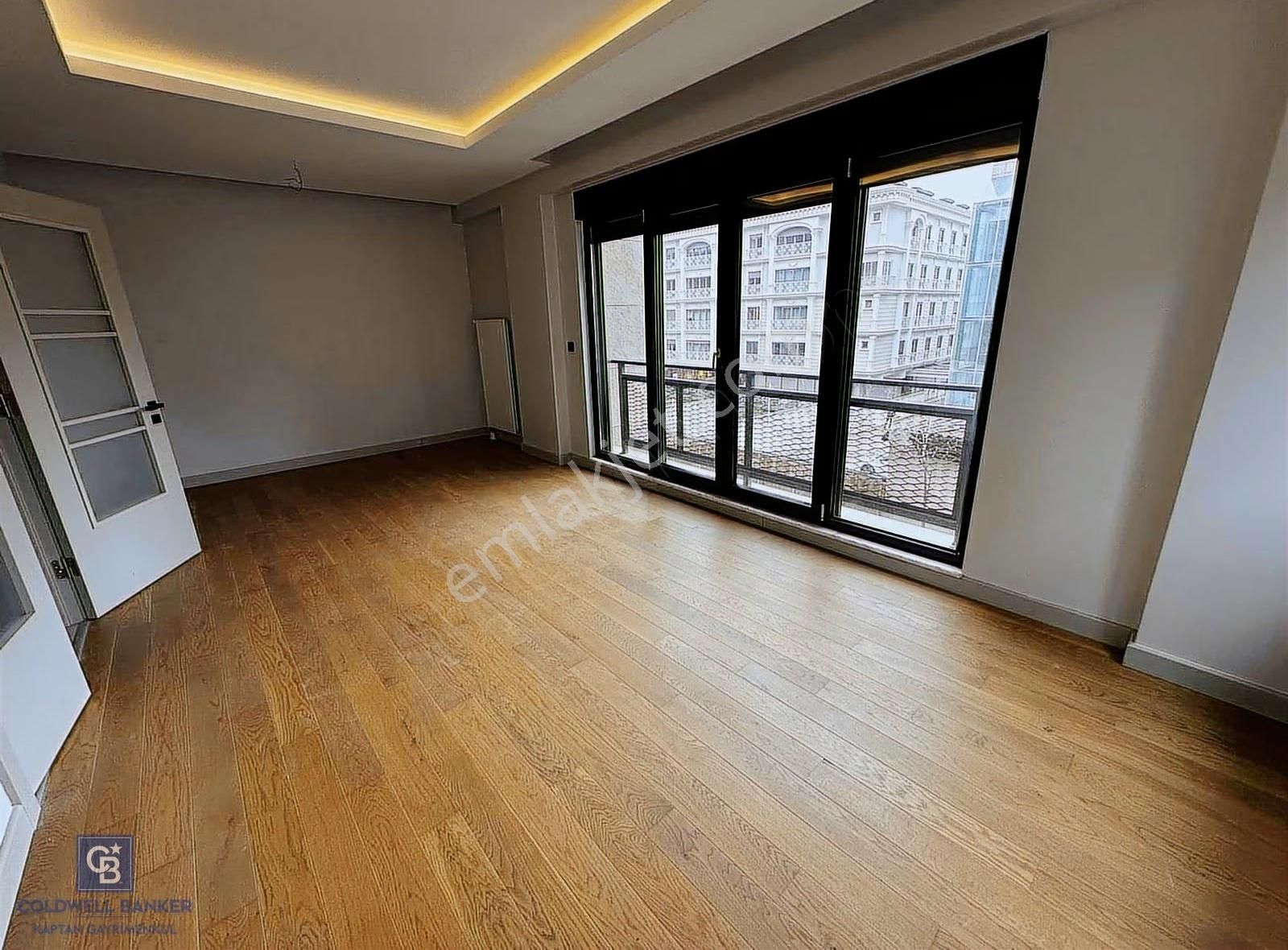 Caddebostanda Bağdat Cd. 1. Paralel | Otoparklı, Lüks 2+1 90m2 - Görsel 19