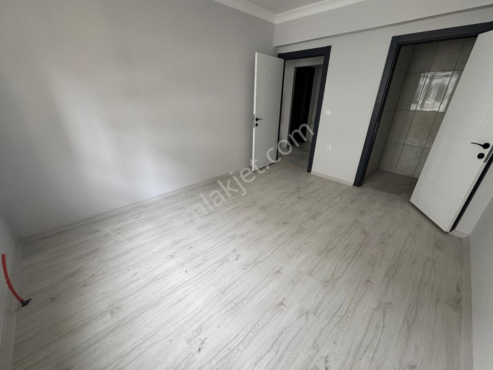 Yılmazer'den Cadde Üzerinde Sıfır Öncephe 3+1 Şahane Tasarm Acil - Görsel 13