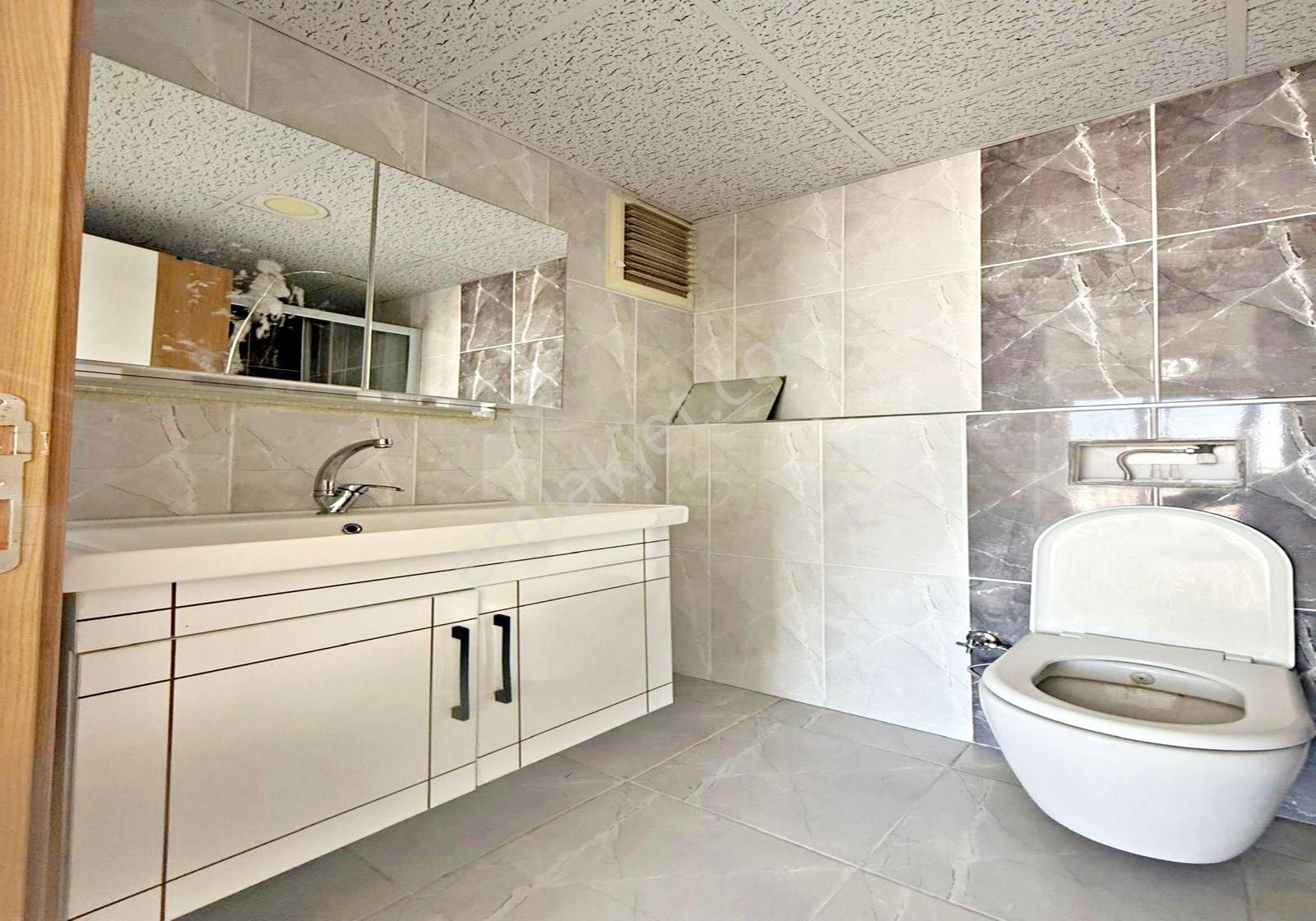 Gümüşpark Sitesinde Geniş Ailelere Uygun Ebeveyn Banyolu 3+1 Satılık Arakat Daire - Görsel 20